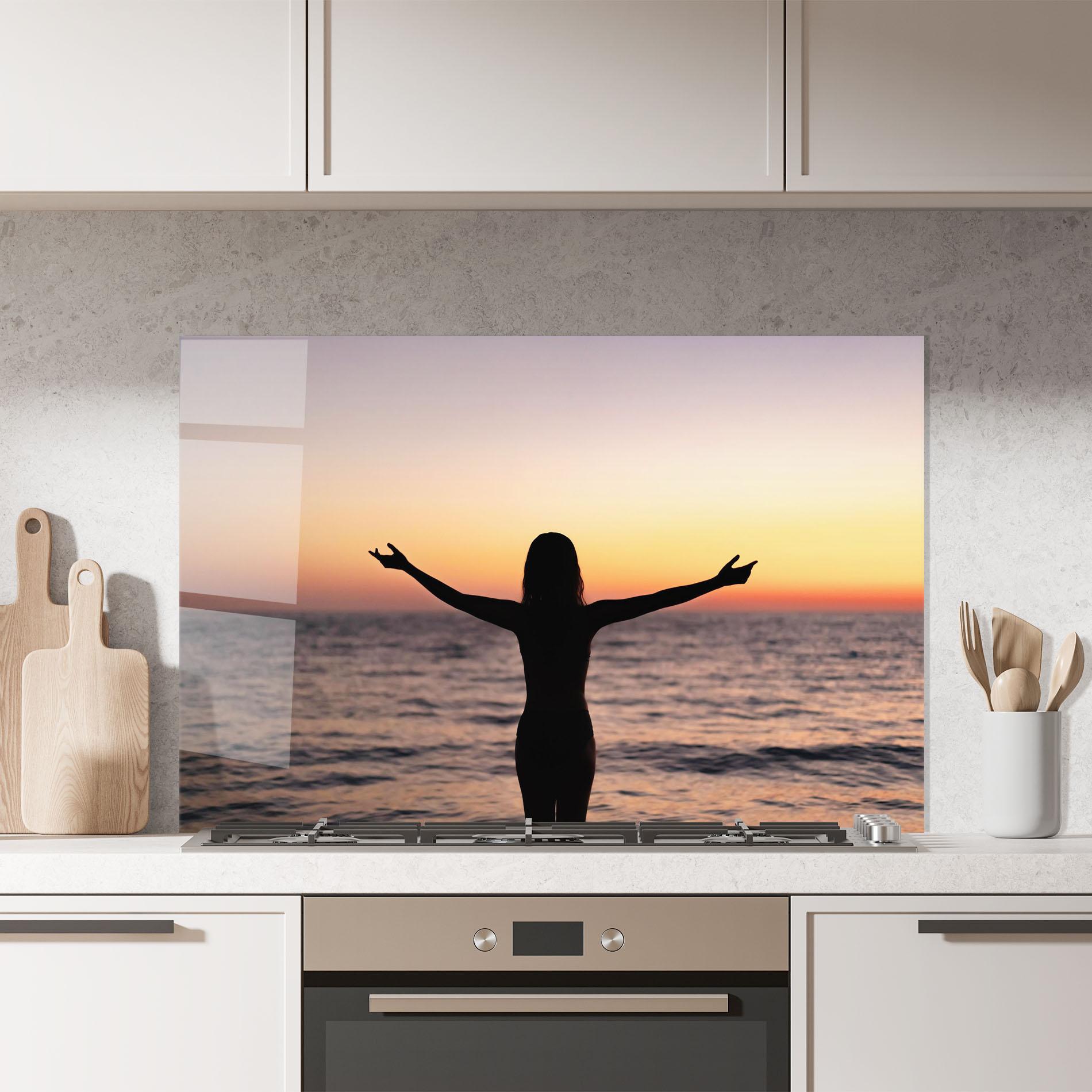 Konyhai üveg hátfal Feeling Freedom mockup 7