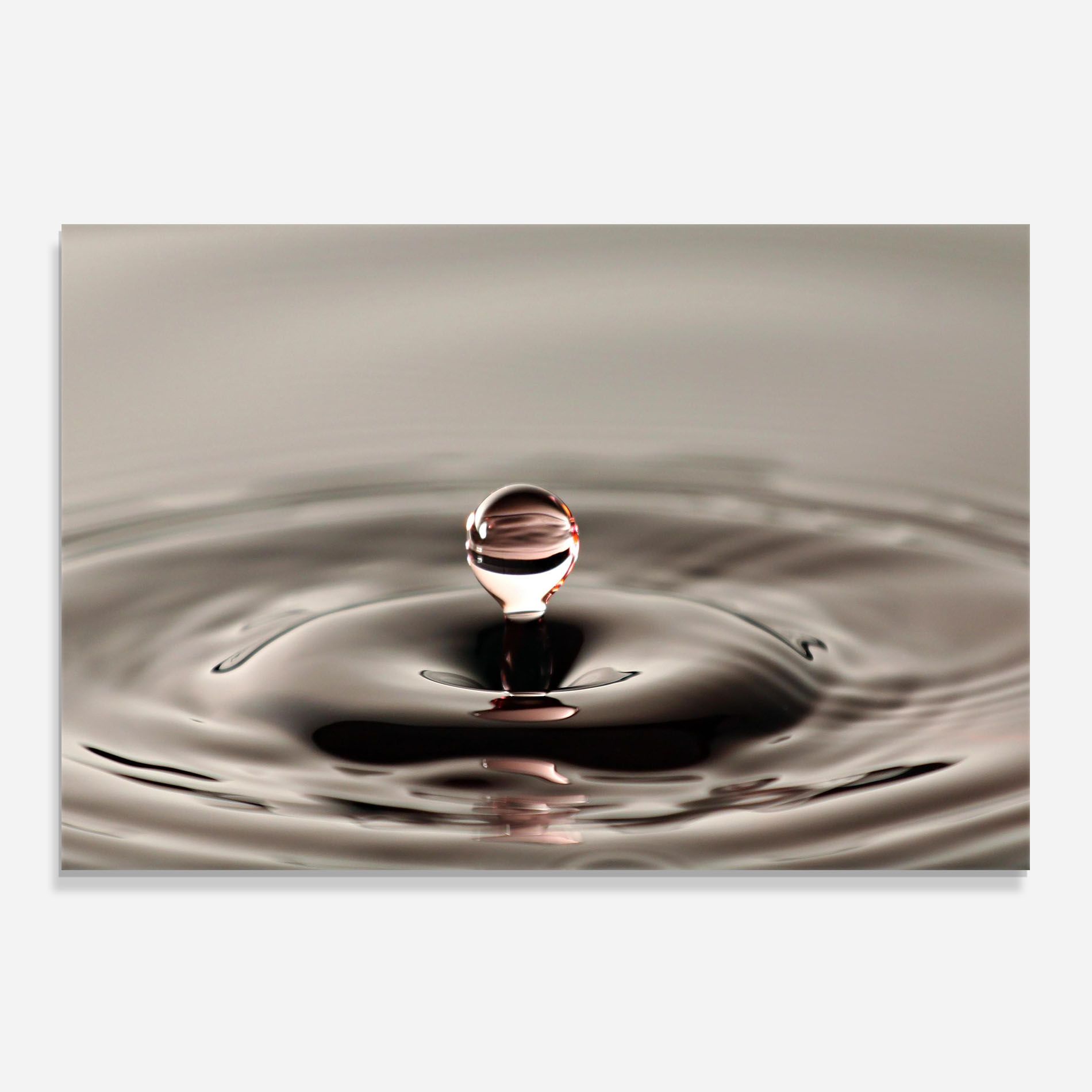 Close Red Water Drop mockup 0