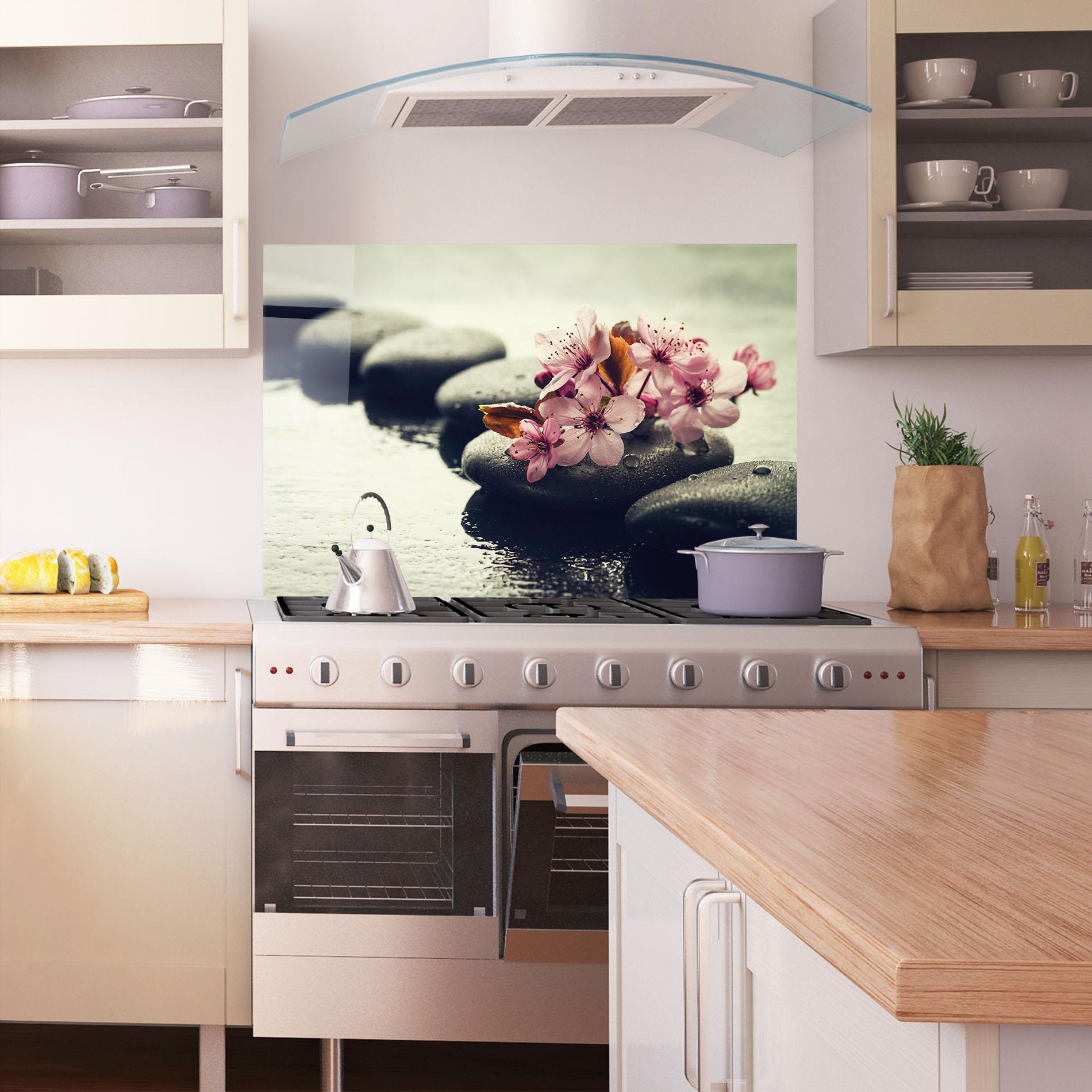 Konyhai üveg hátfal Hot Spa Flowers mockup 1