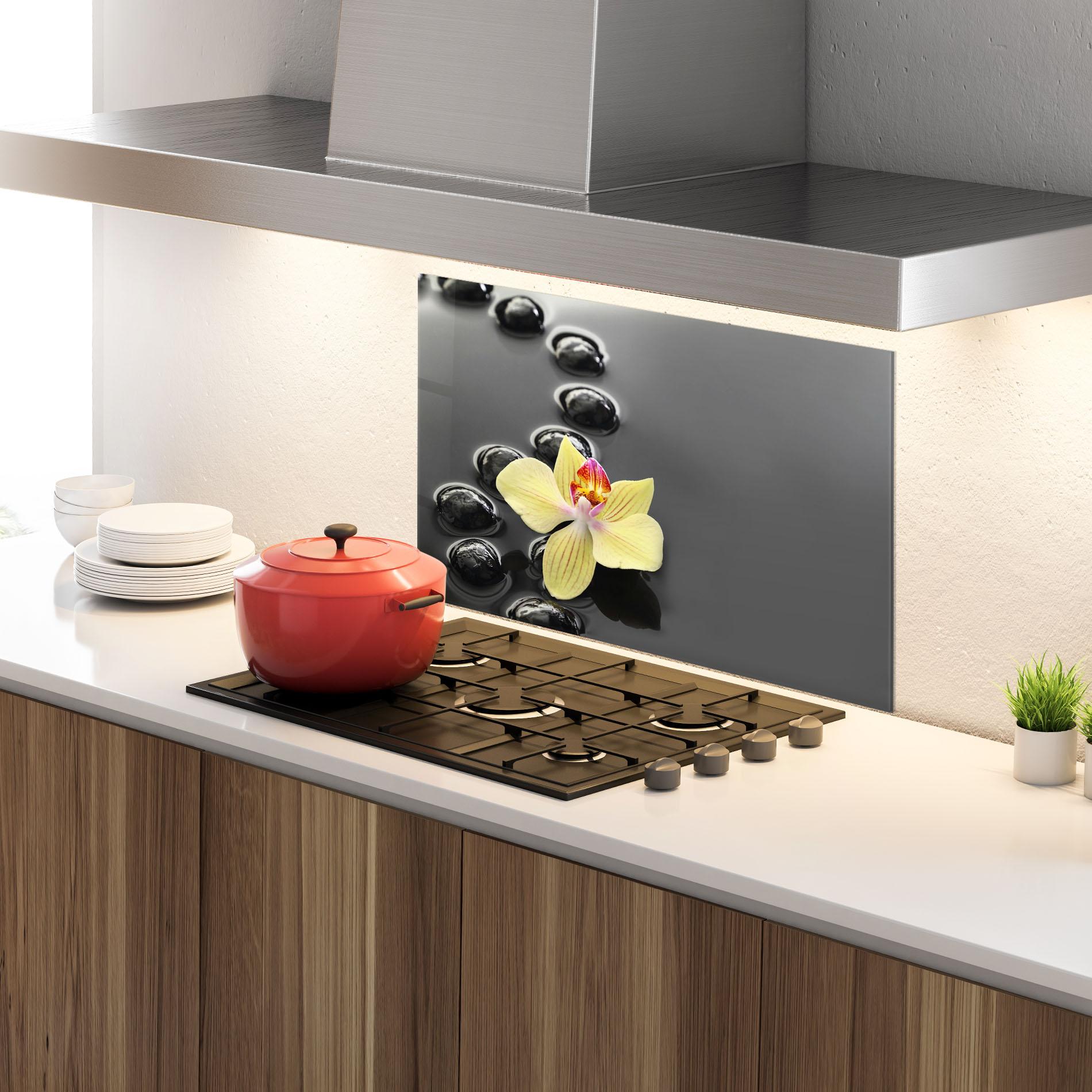 Konyhai üveg hátfal Orchid In Water mockup 4