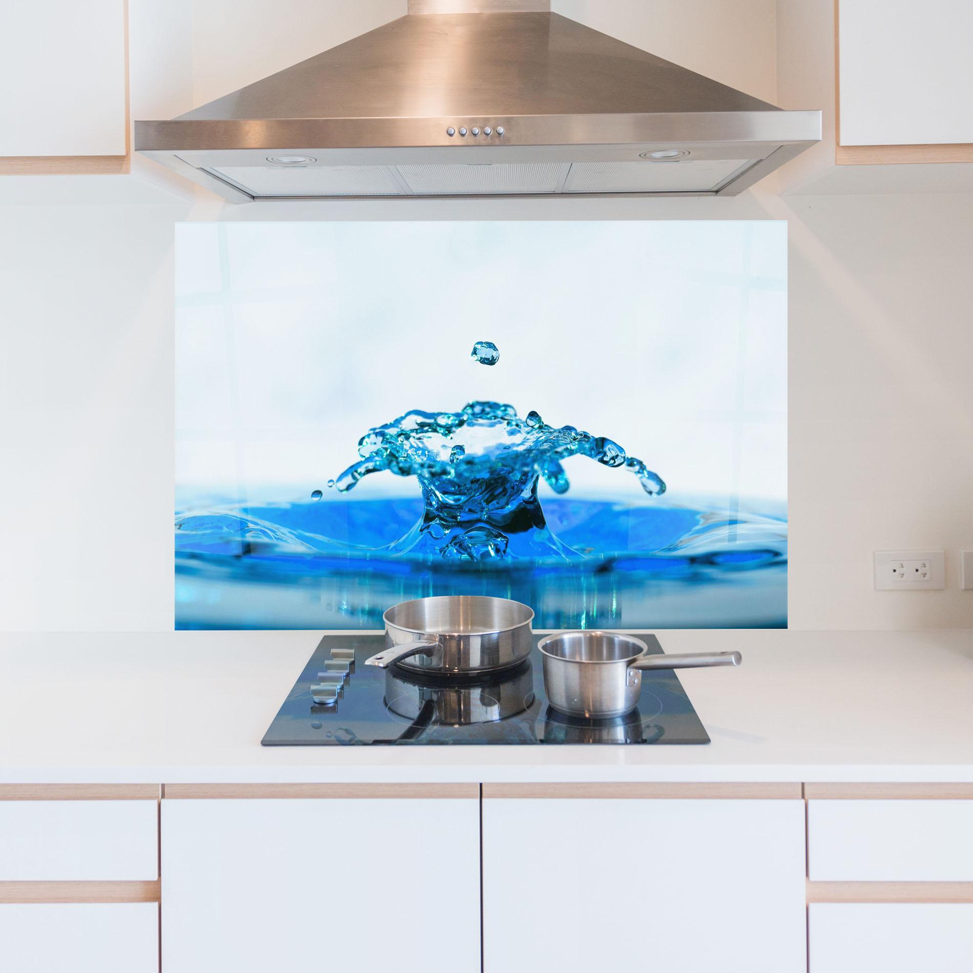 Konyhai üveg hátfal Blue Water Splash mockup 5