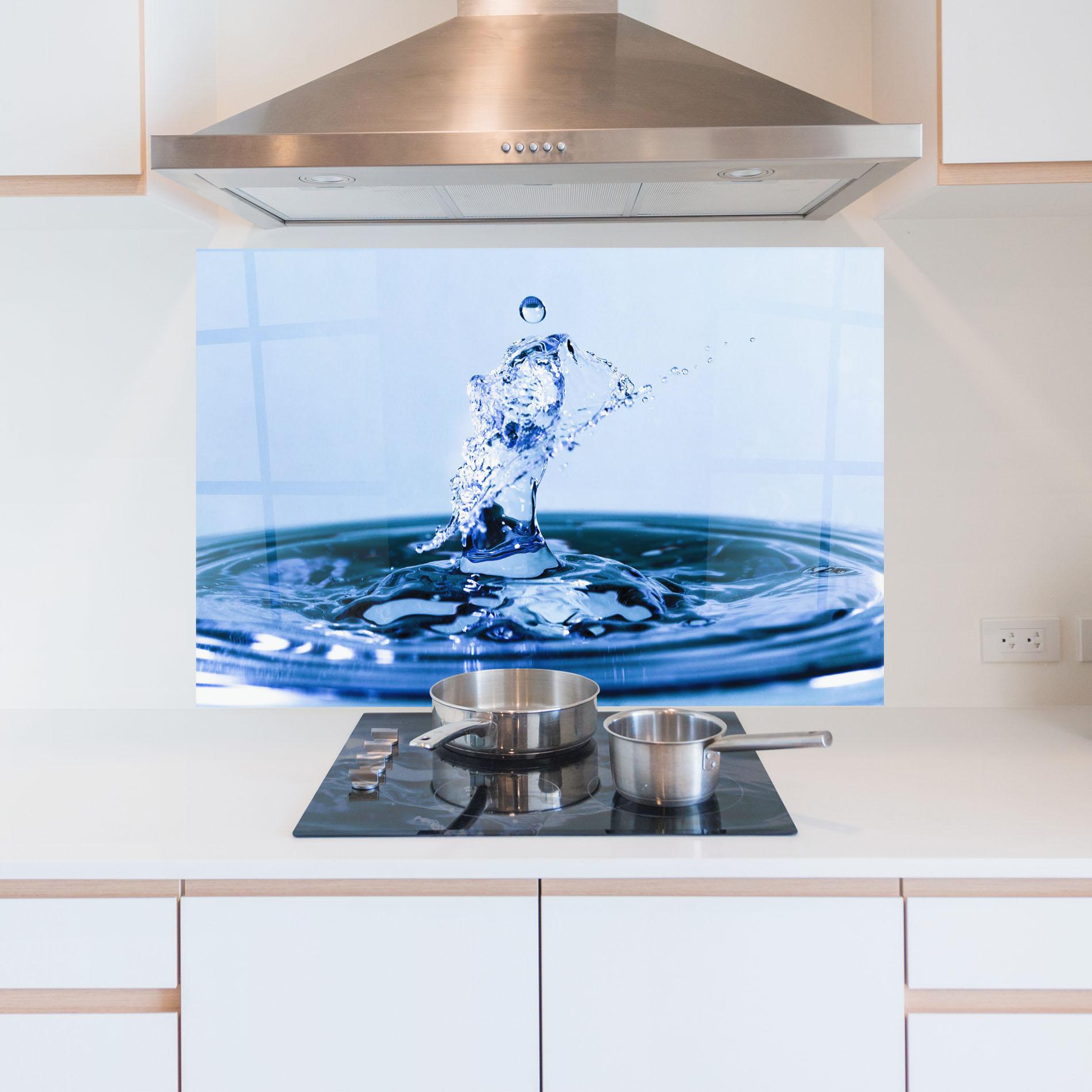 Konyhai üveg hátfal Clear Water Splash mockup 5