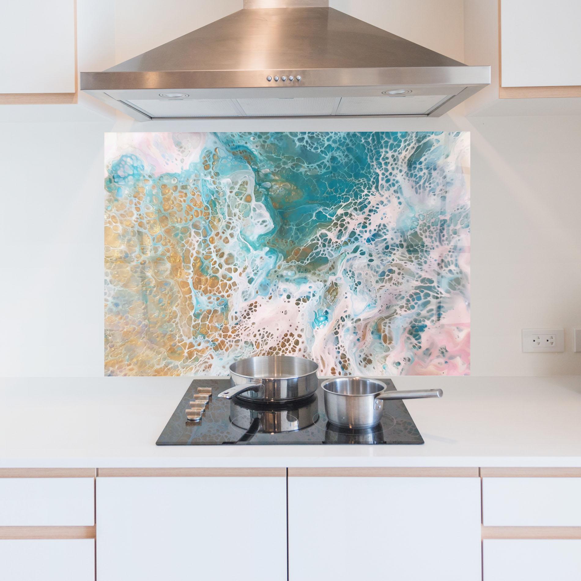 Konyhai üveg hátfal Ocean Gold Blue mockup 5