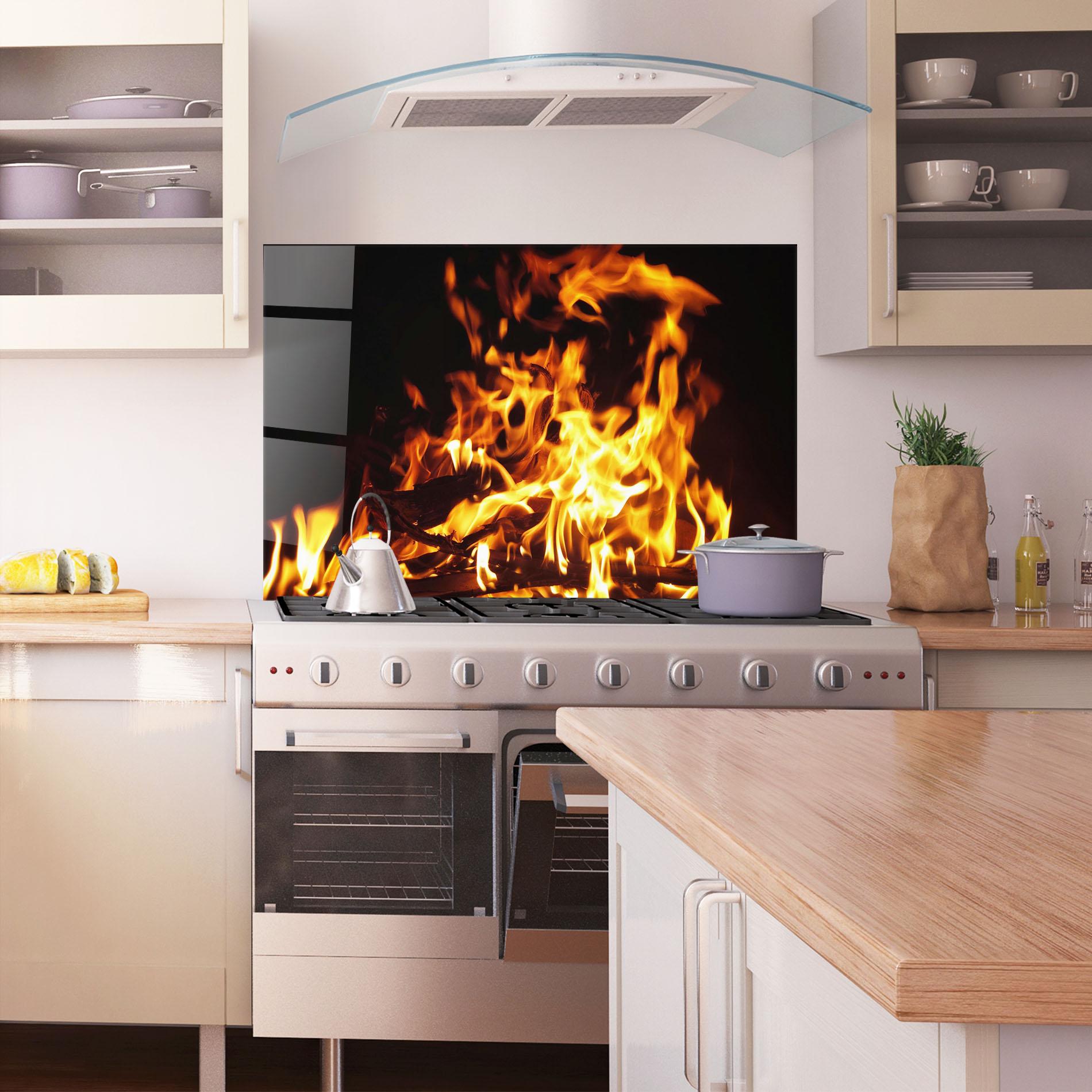 Konyhai üveg hátfal Wild Fire Close Up mockup 1