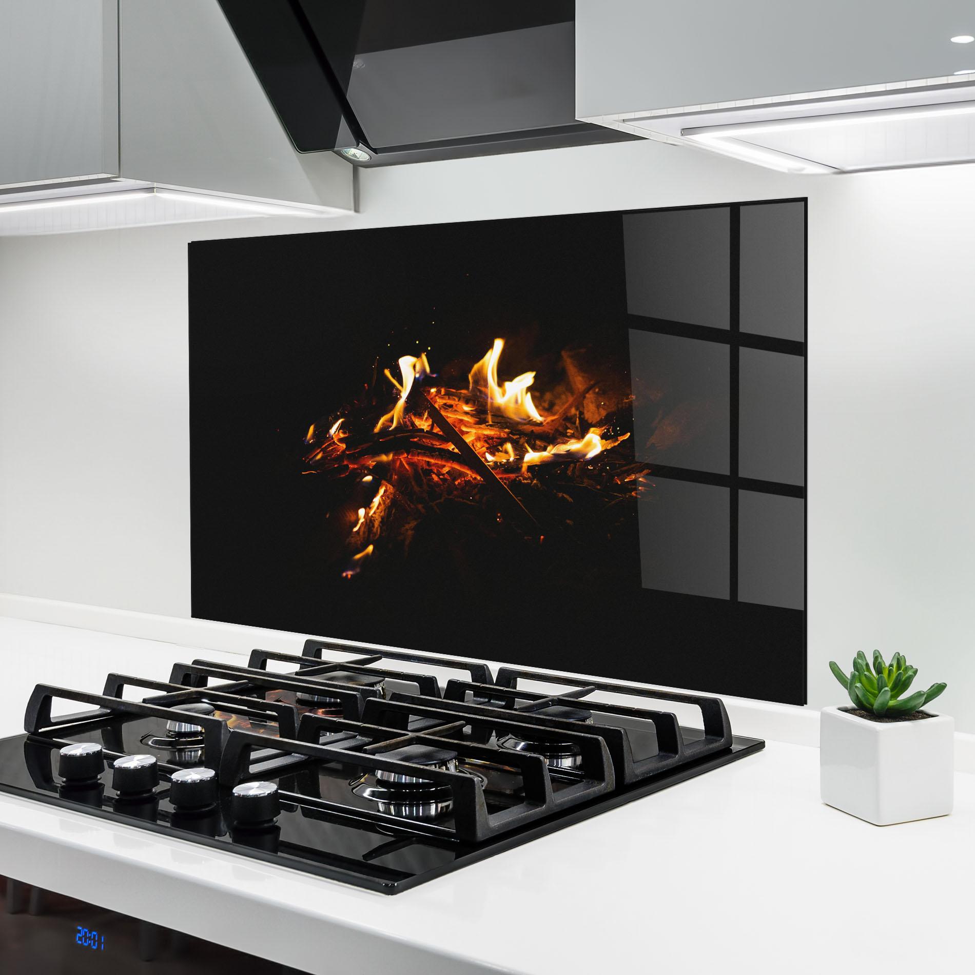 Konyhai üveg hátfal Fiery Blaze mockup 6