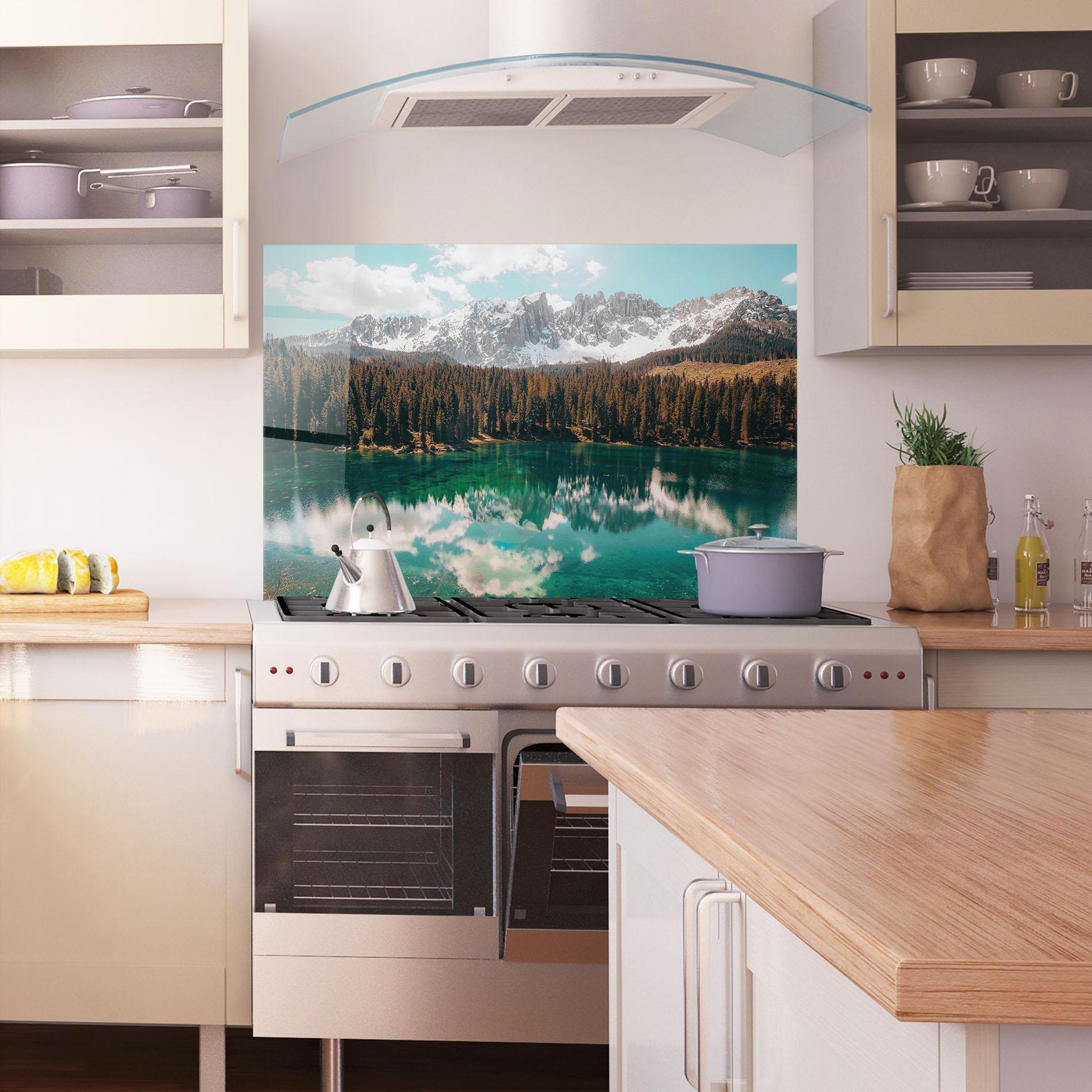 Konyhai üveg hátfal Mountain Lake View mockup 1