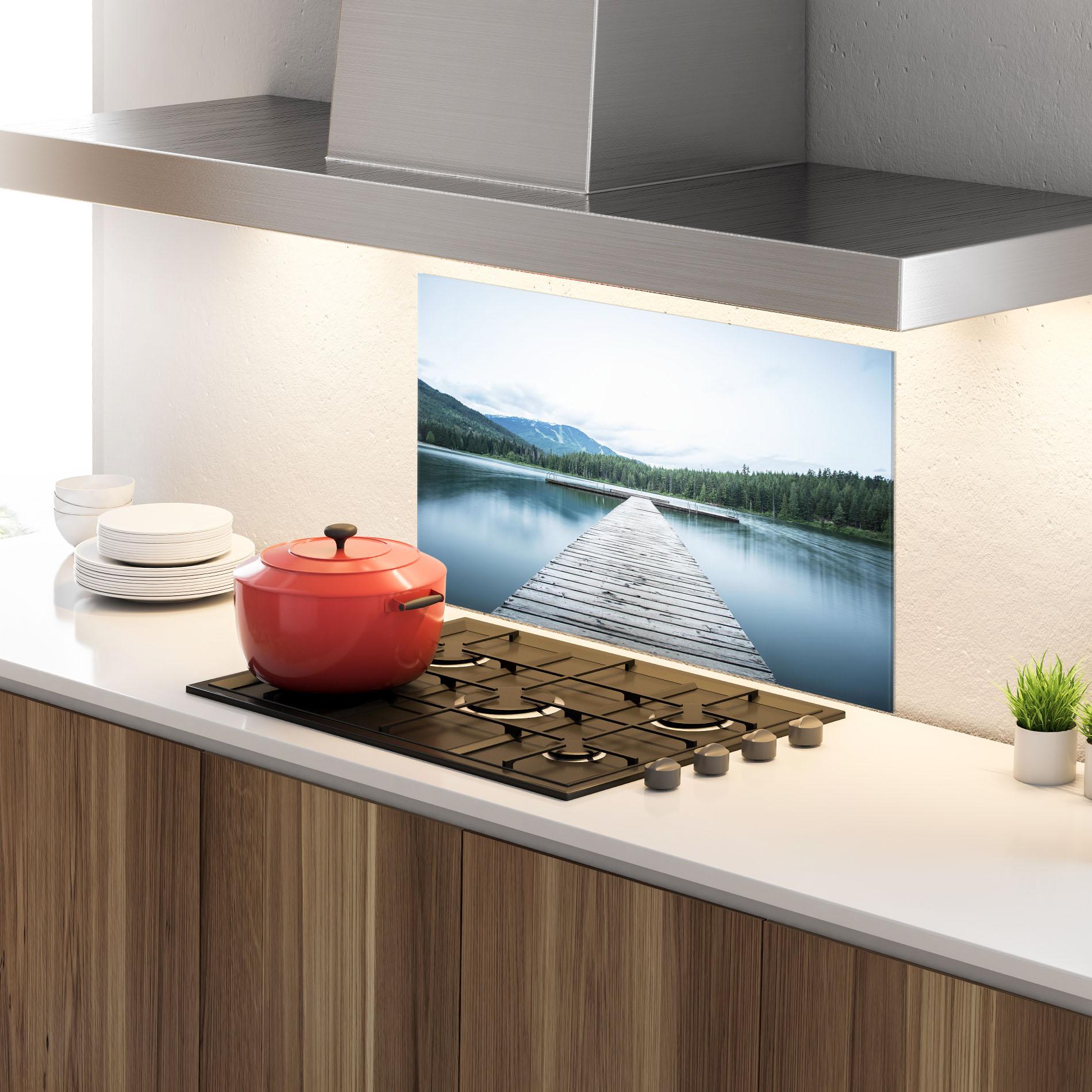 Konyhai üveg hátfal Lake Bridge View mockup 4