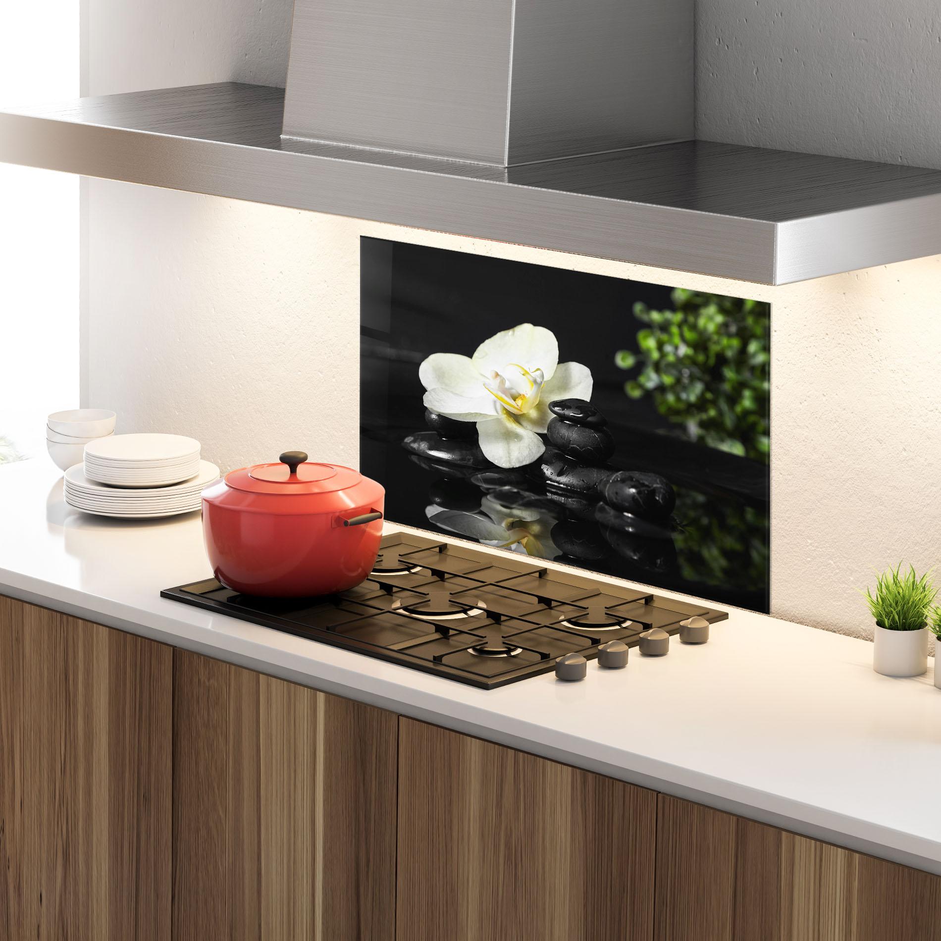 Konyhai üveg hátfal White Spa Flower mockup 4