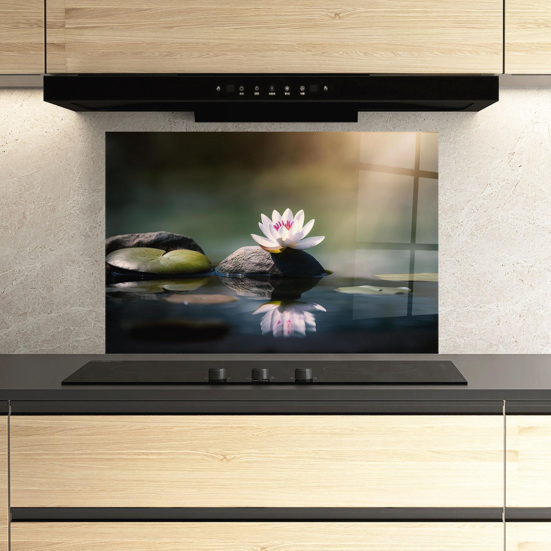 Konyhai üveg hátfal Grey Rock Lotus mockup 3