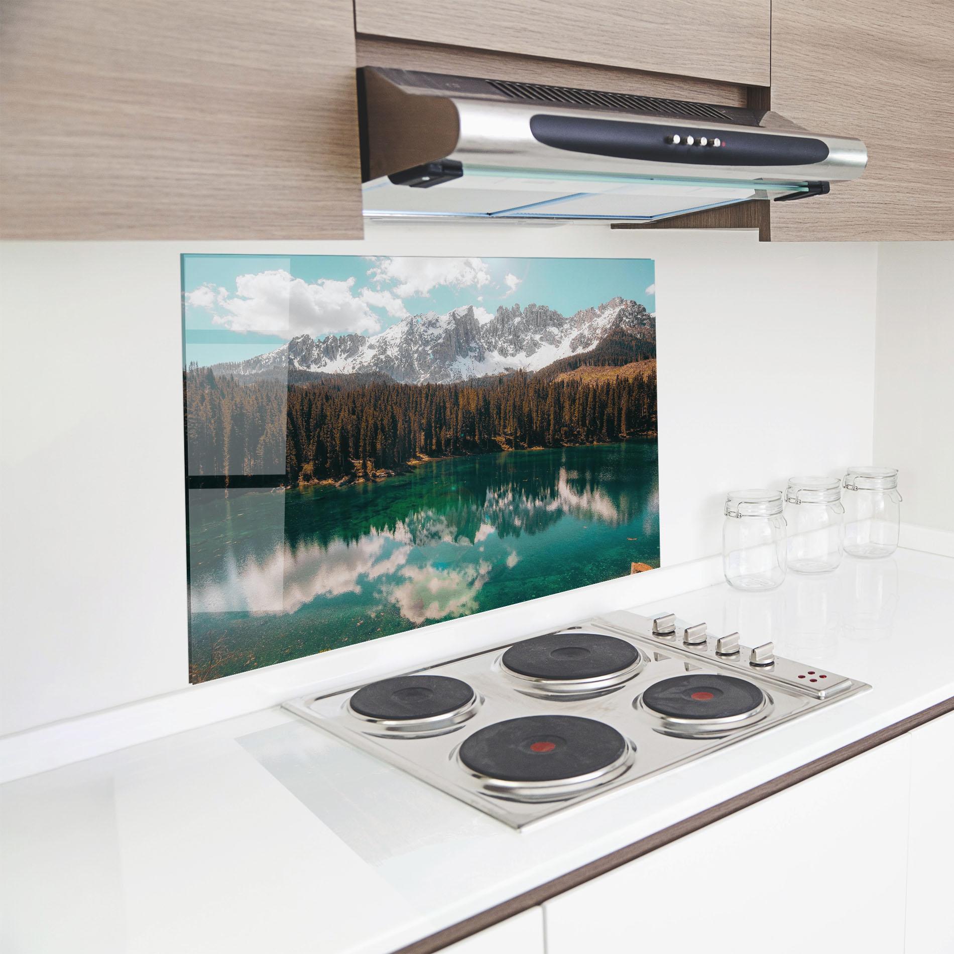 Konyhai üveg hátfal Mountain Lake View mockup 8