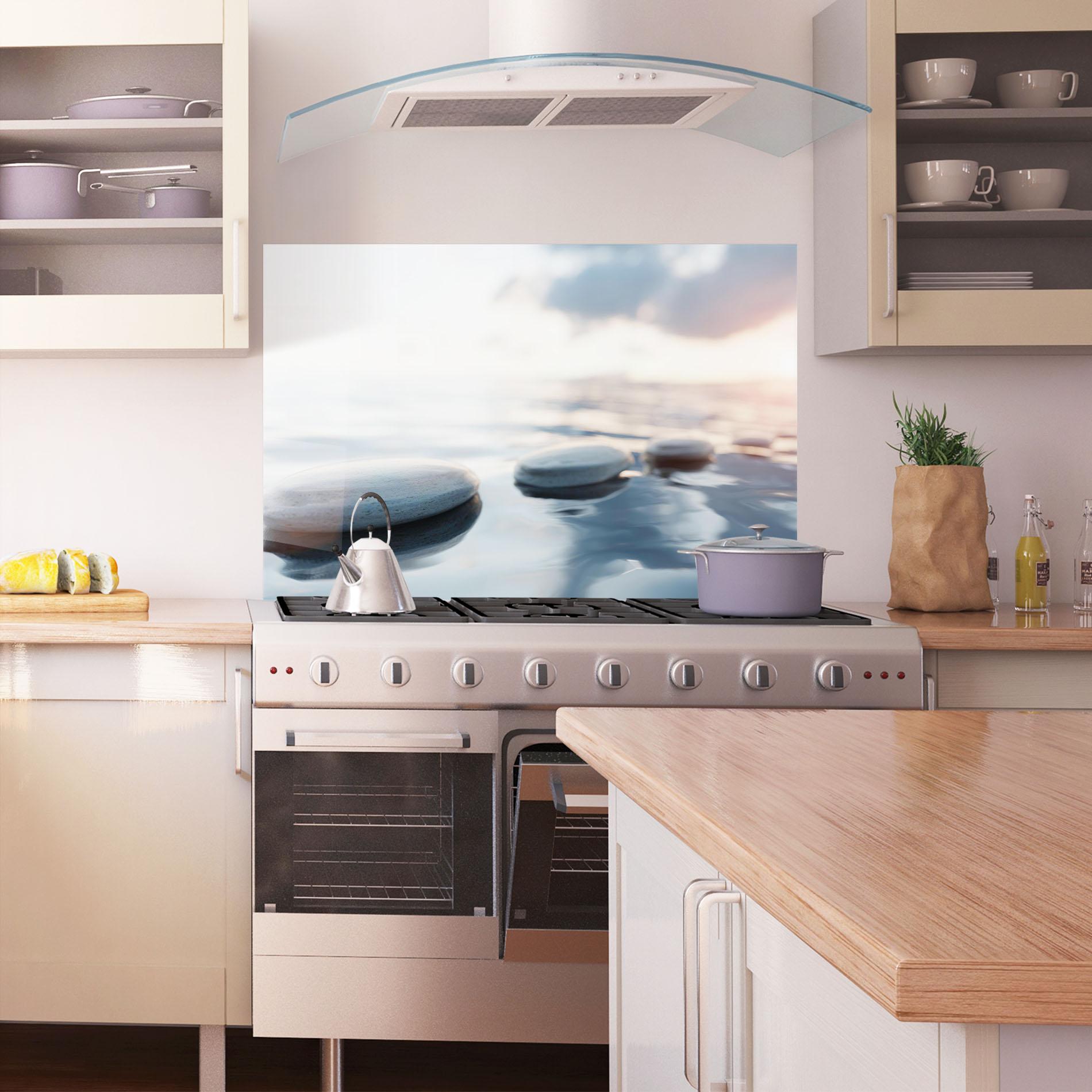 Konyhai üveg hátfal Calm Water Stone mockup 1