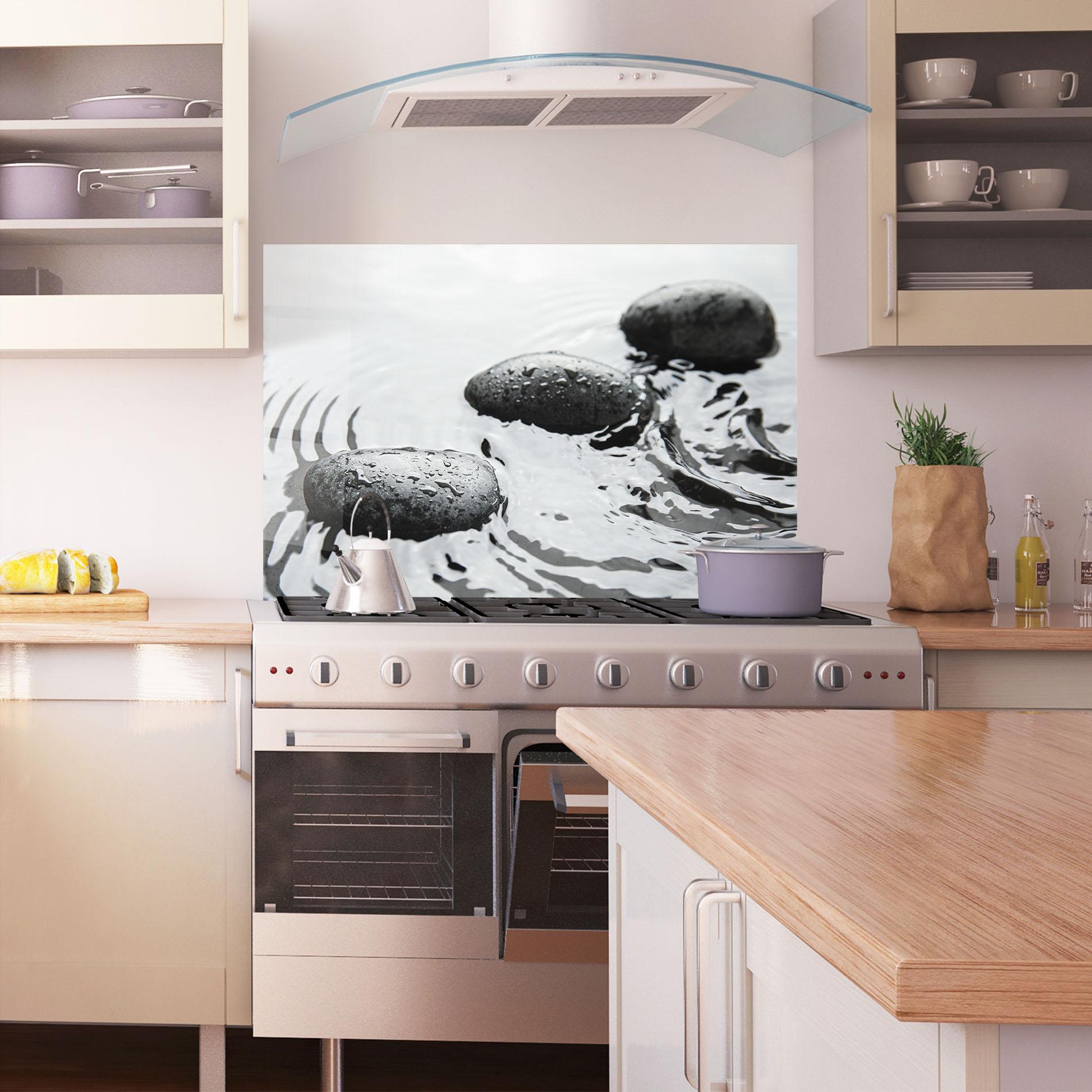 Konyhai üveg hátfal Spa Stones Water mockup 1