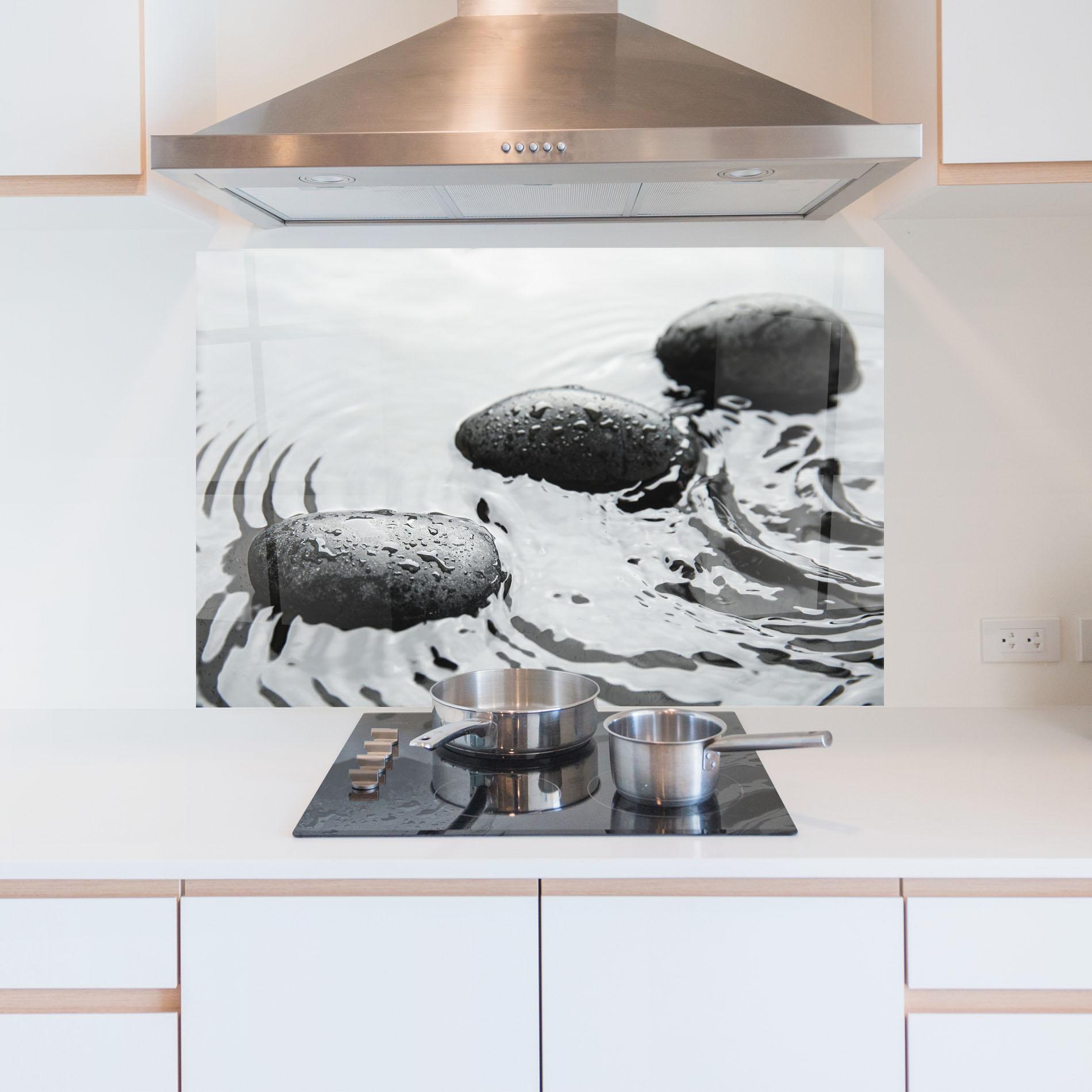 Konyhai üveg hátfal Spa Stones Water mockup 5
