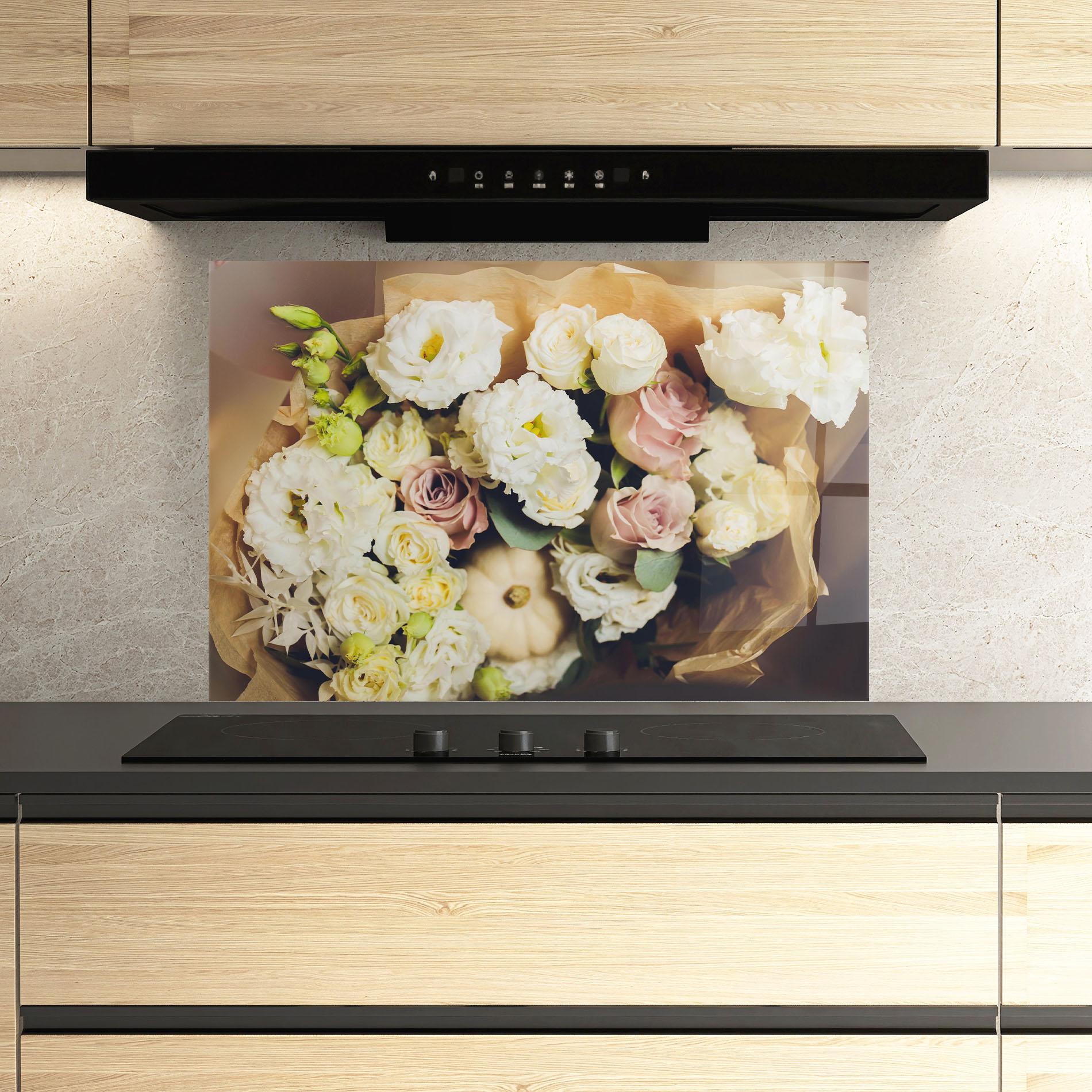 Konyhai üveg hátfal White Flowers Bouquet mockup 3