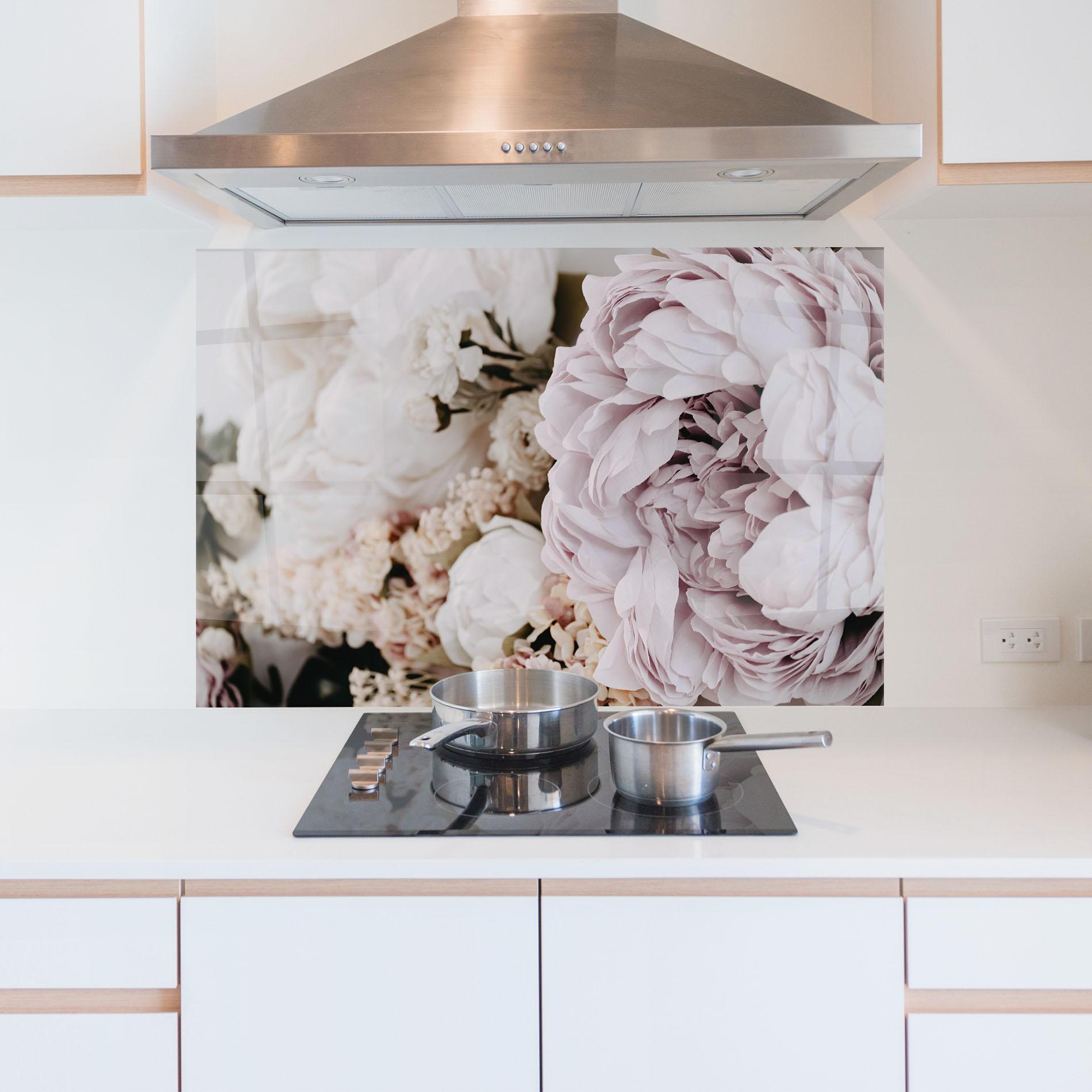 Konyhai üveg hátfal Grey Peony Bouquet mockup 5