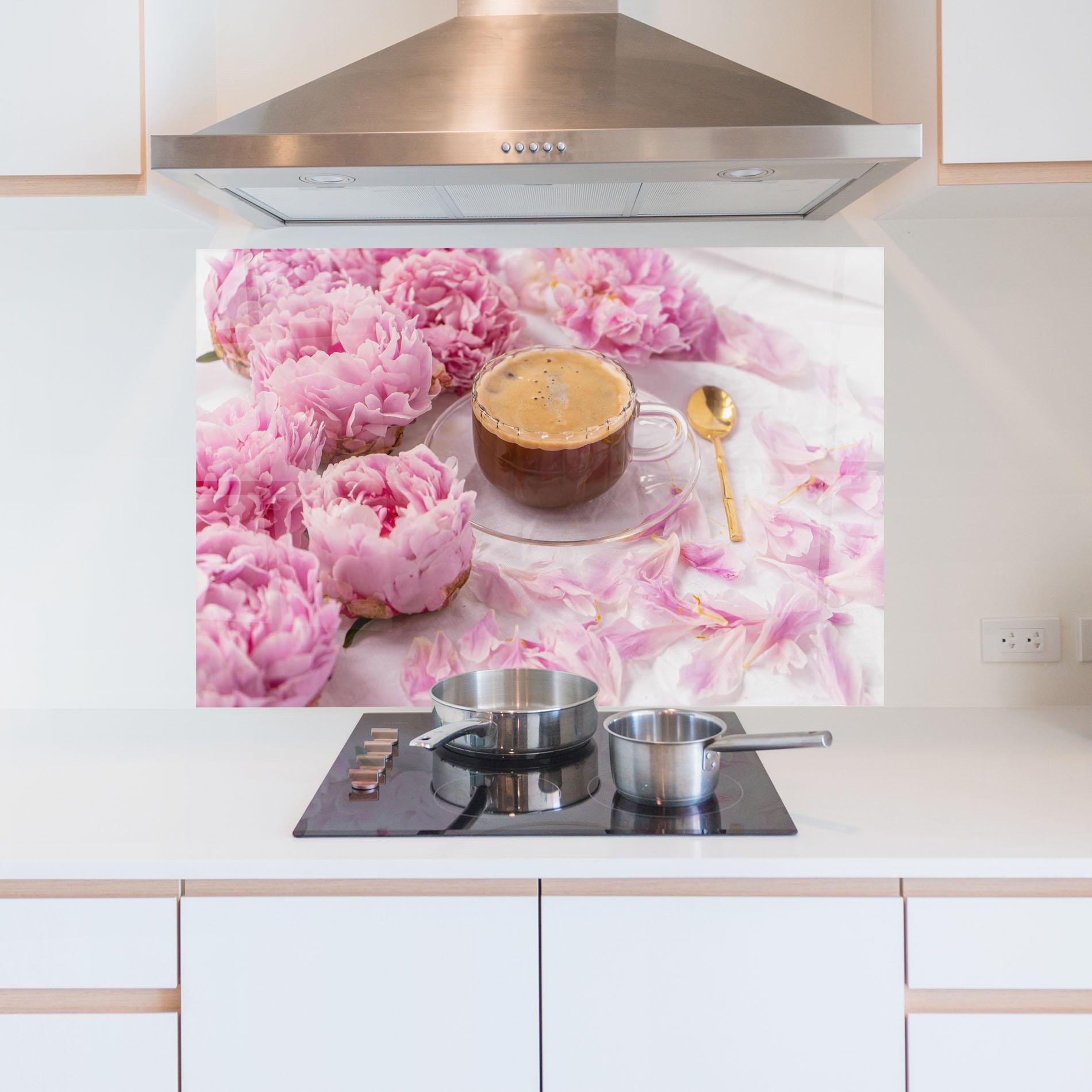 Konyhai üveg hátfal Peony And Coffee mockup 5