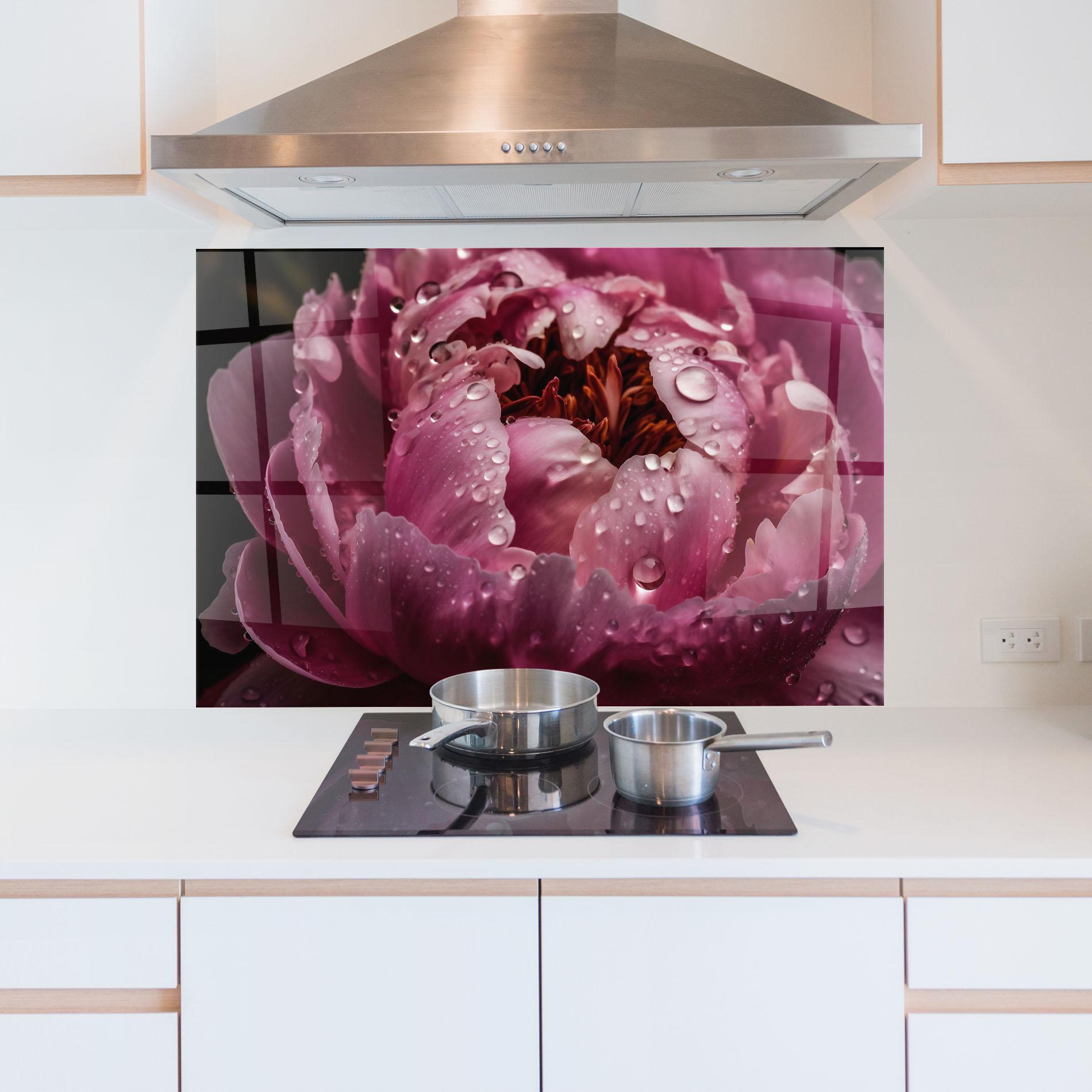 Konyhai üveg hátfal Peony Close Up After Rain mockup 5