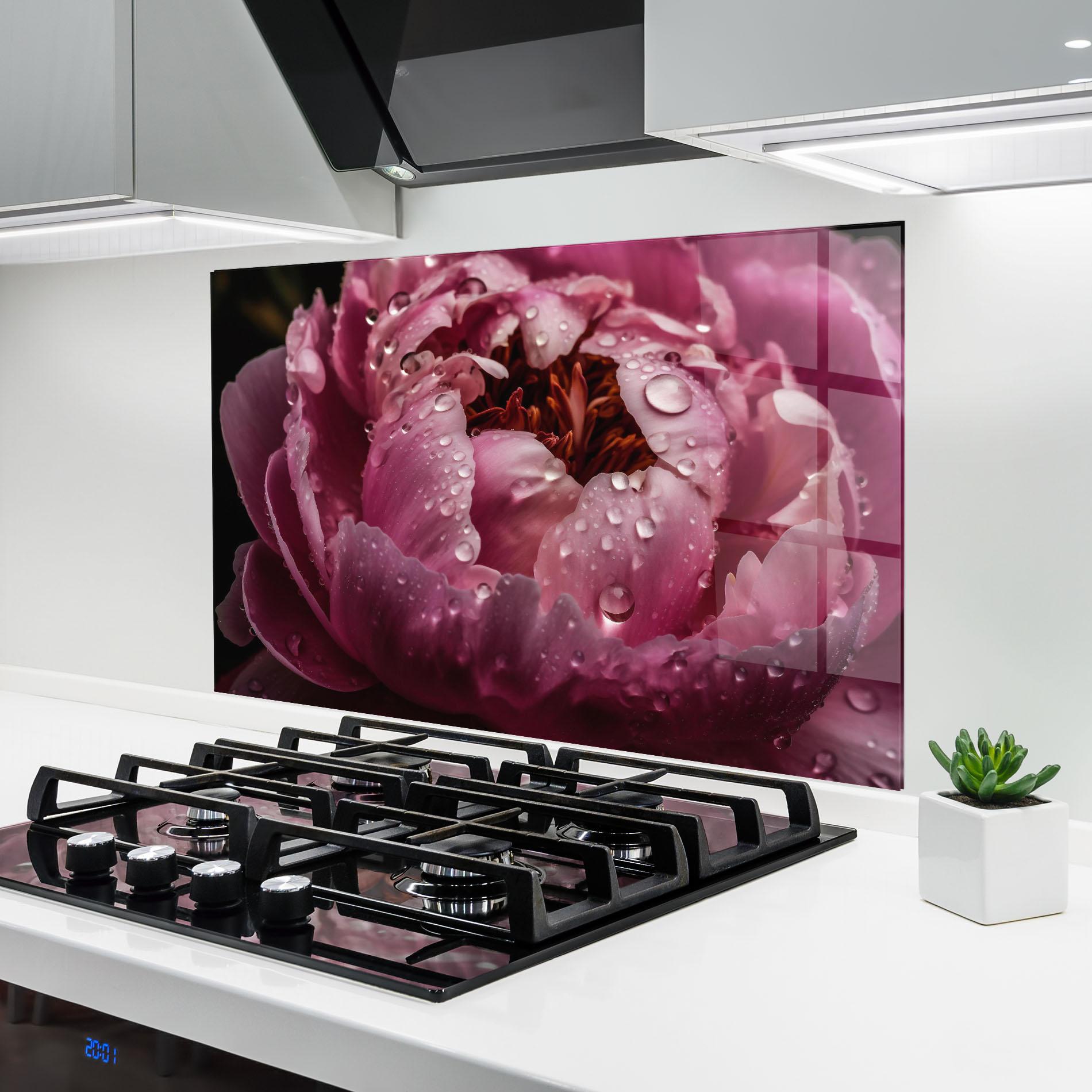 Konyhai üveg hátfal Peony Close Up After Rain mockup 6