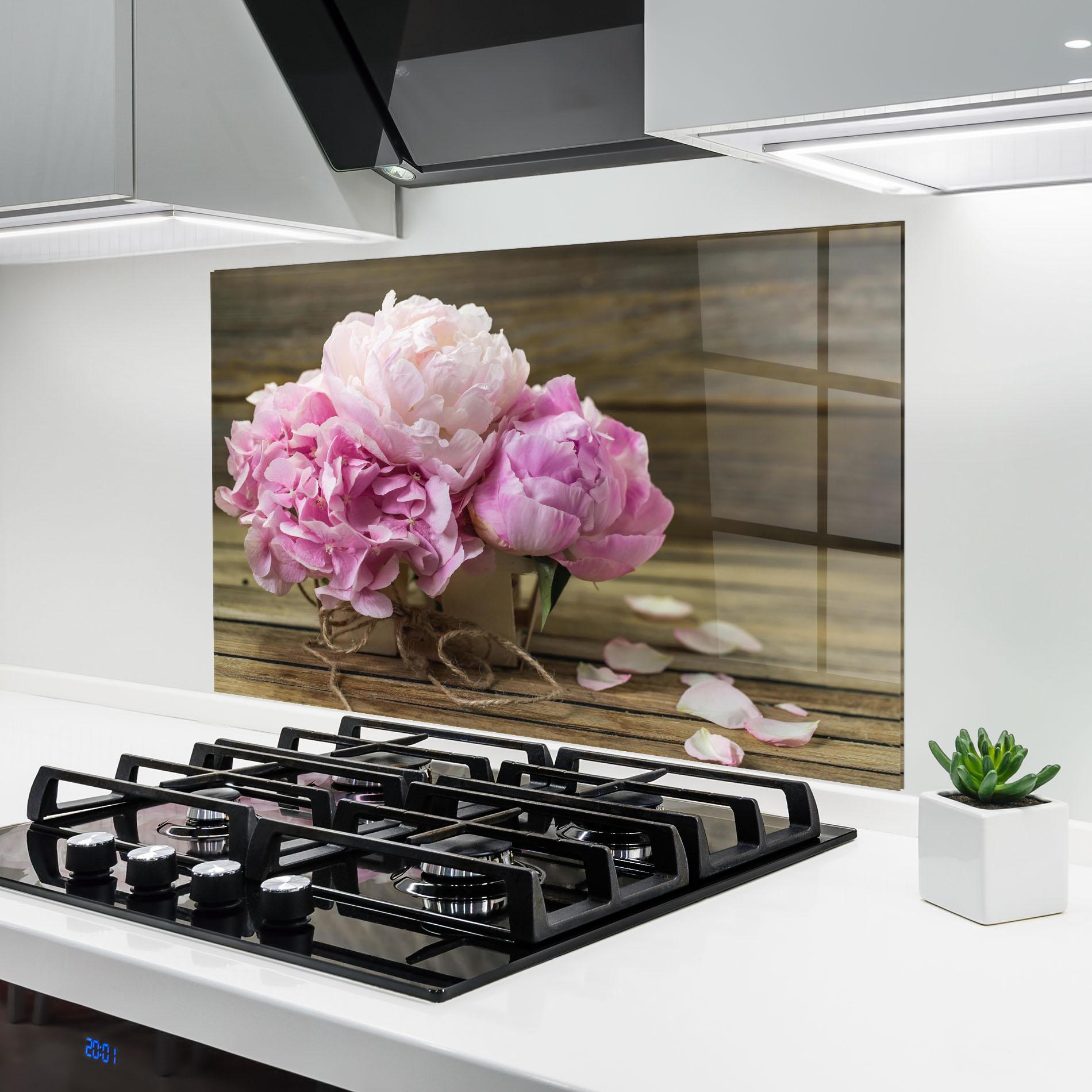 Konyhai üveg hátfal Peony On Table mockup 6