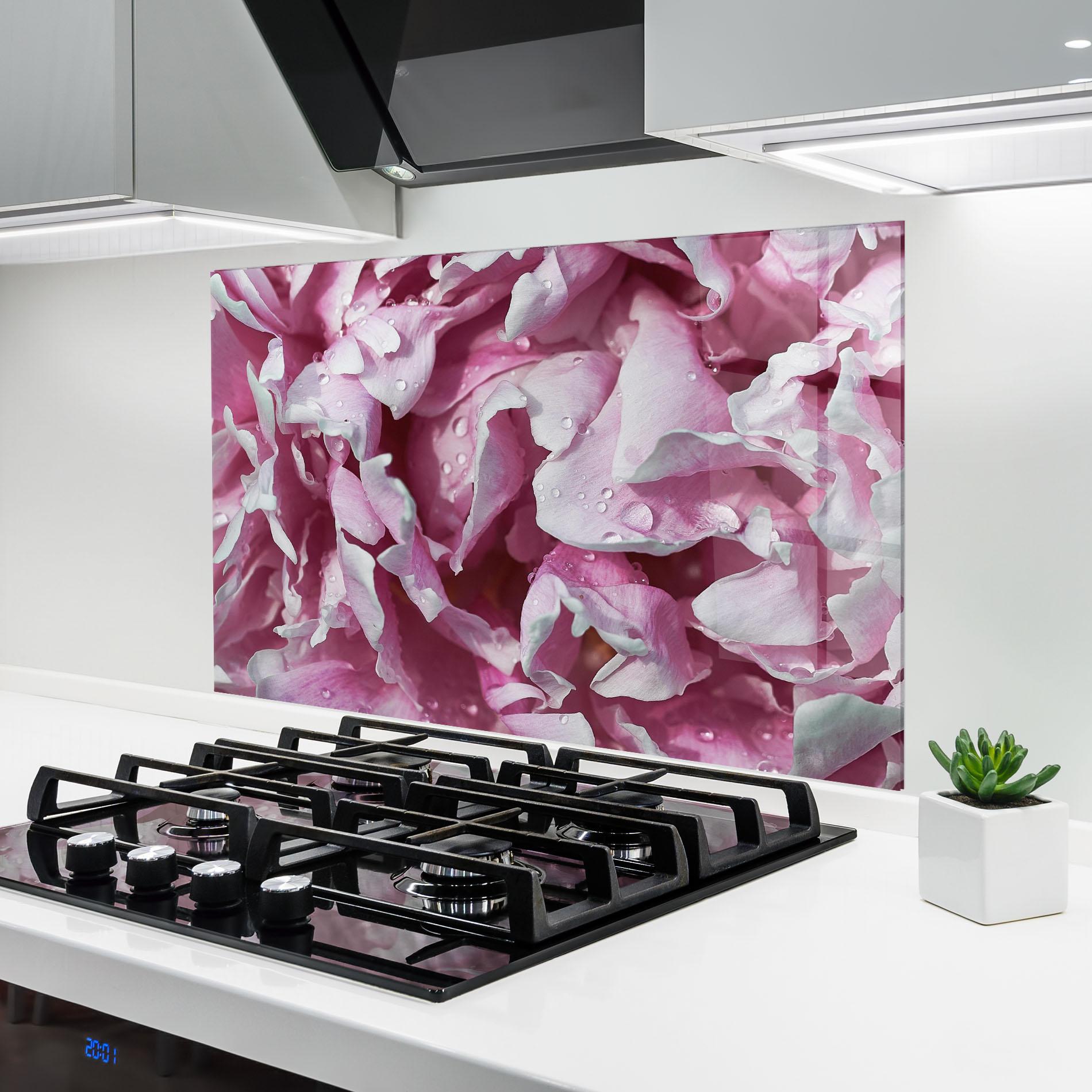 Konyhai üveg hátfal Peony Petals mockup 6