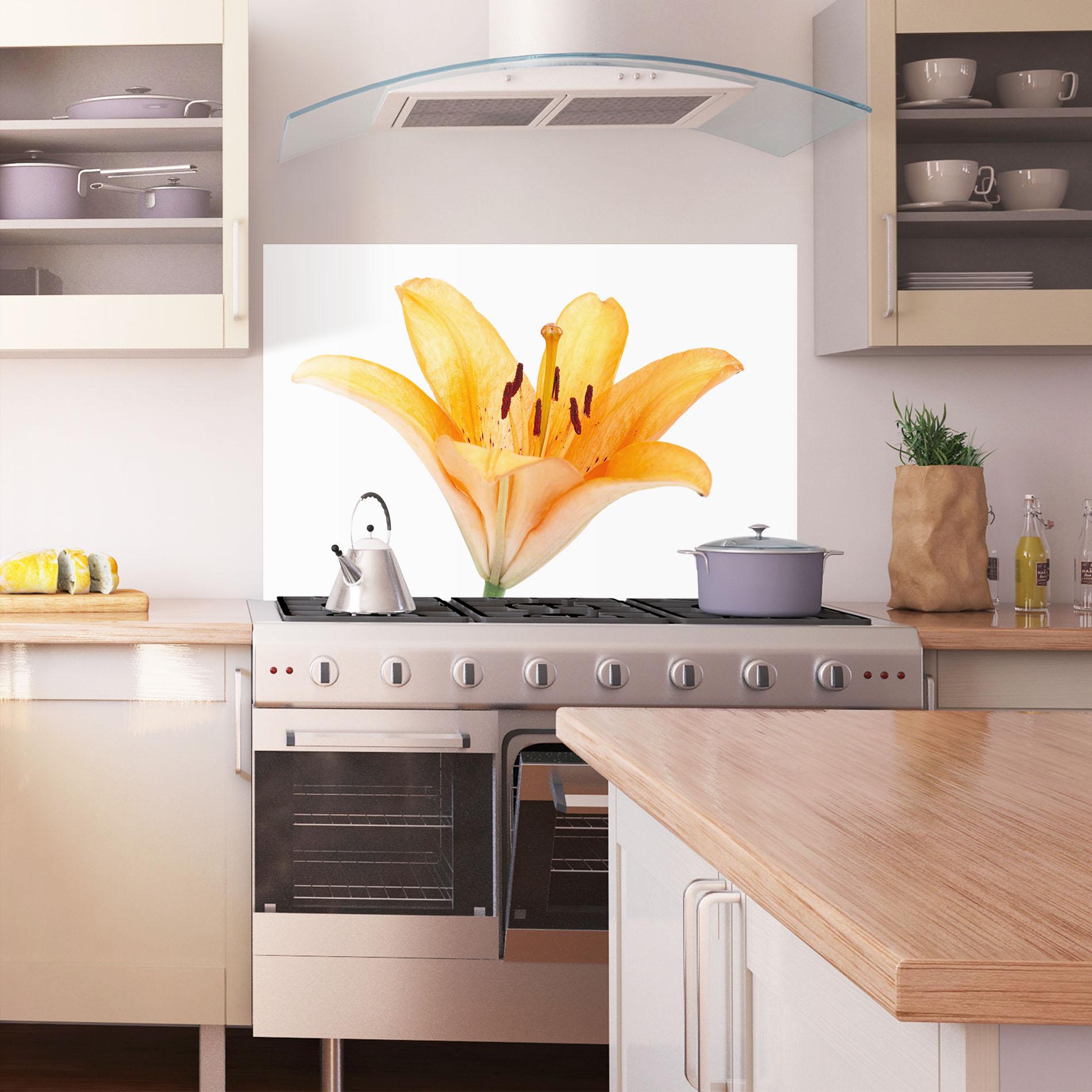 Konyhai üveg hátfal Yellow With Orange Lily mockup 1