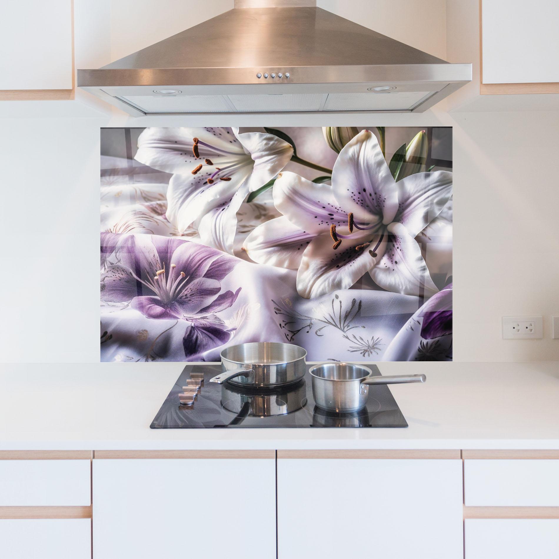 Konyhai üveg hátfal Light Purple Lily mockup 5