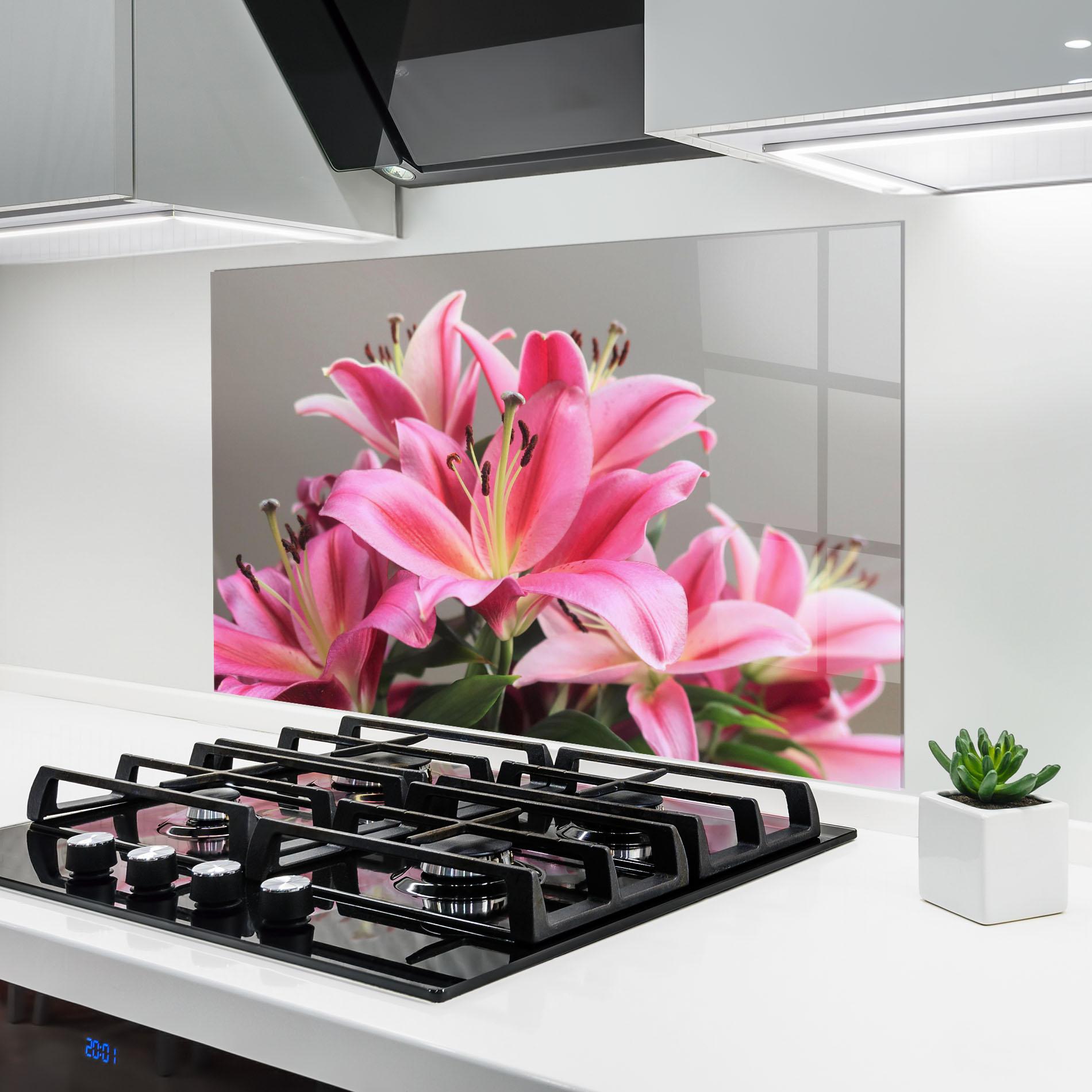 Konyhai üveg hátfal Light Pink Lily View mockup 6