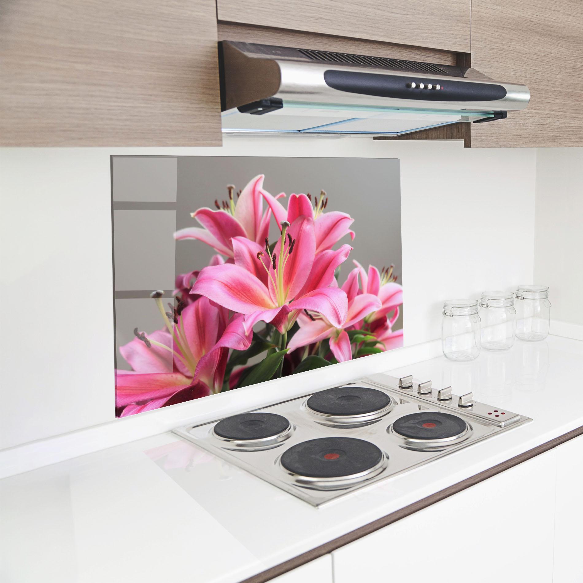 Konyhai üveg hátfal Light Pink Lily View mockup 8