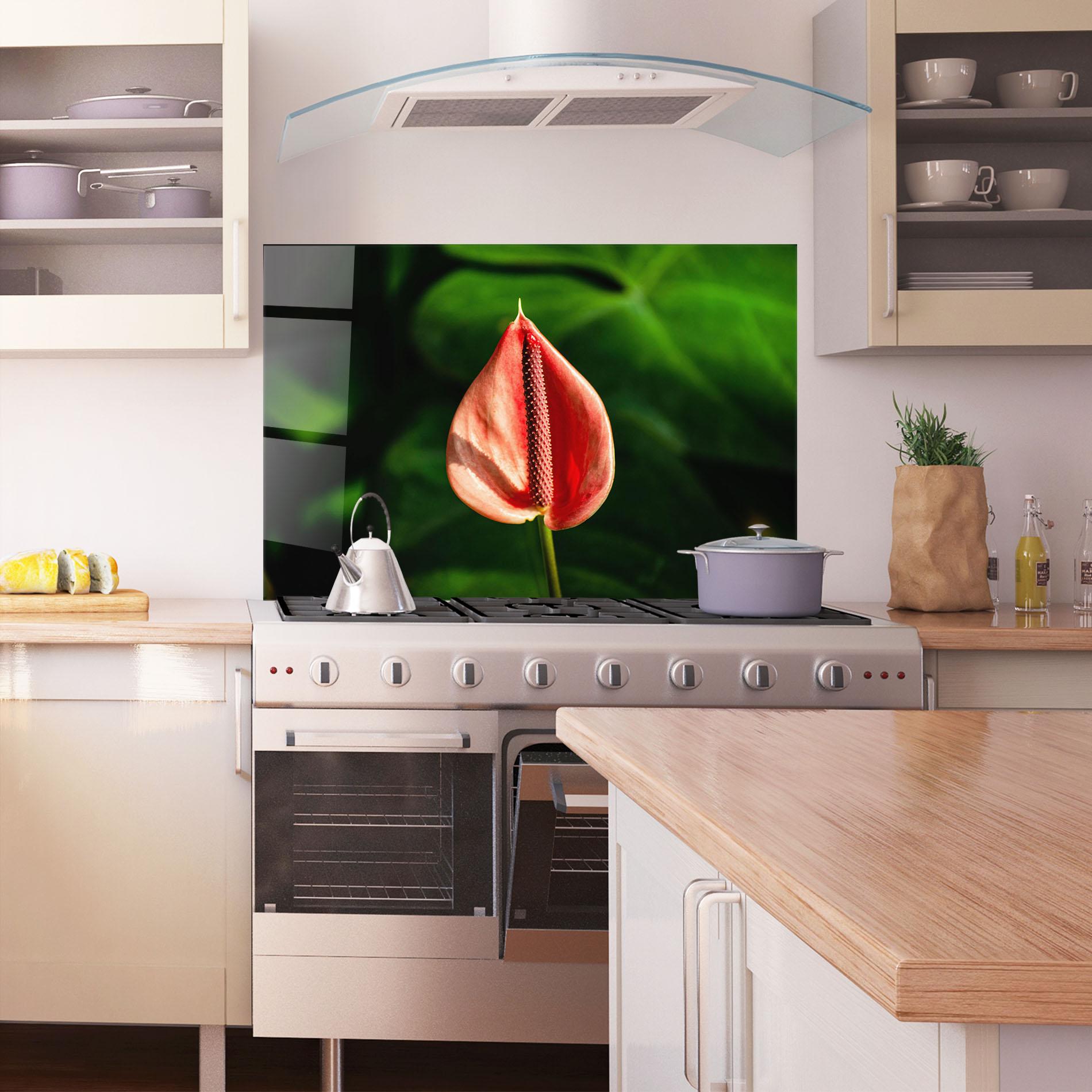 Konyhai üveg hátfal Plant Exotic Red mockup 1