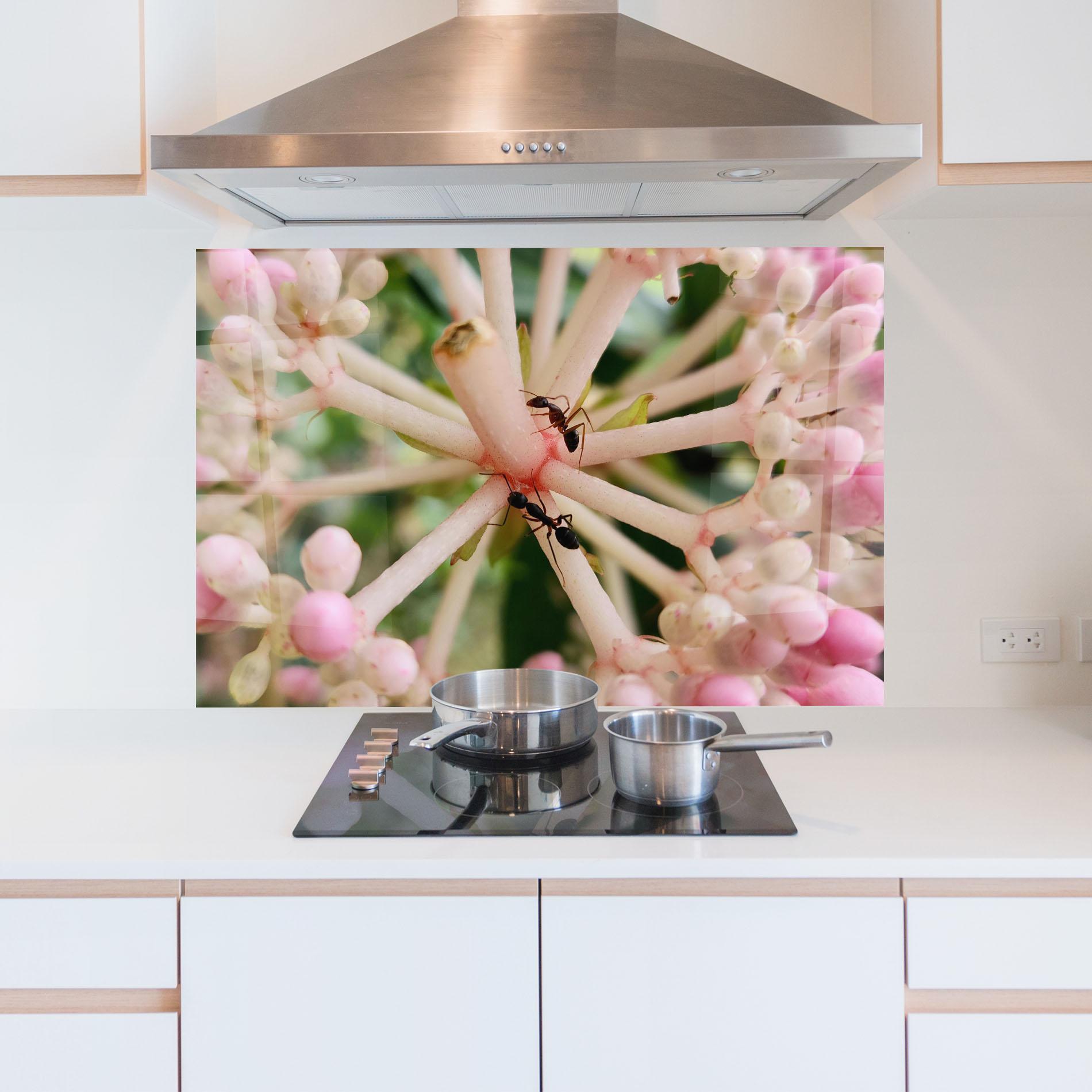 Konyhai üveg hátfal Pink Exotic Flower mockup 5