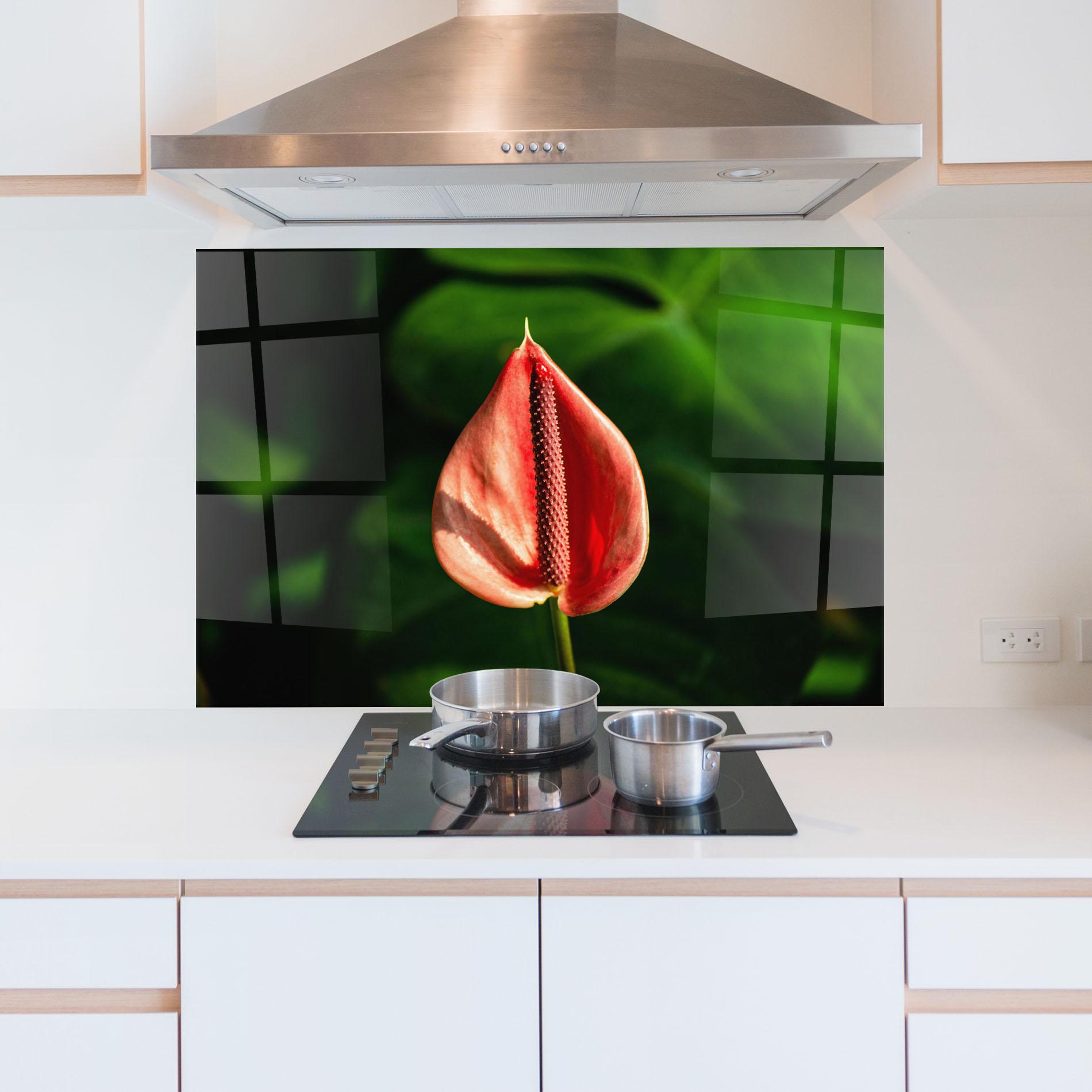 Konyhai üveg hátfal Plant Exotic Red mockup 5