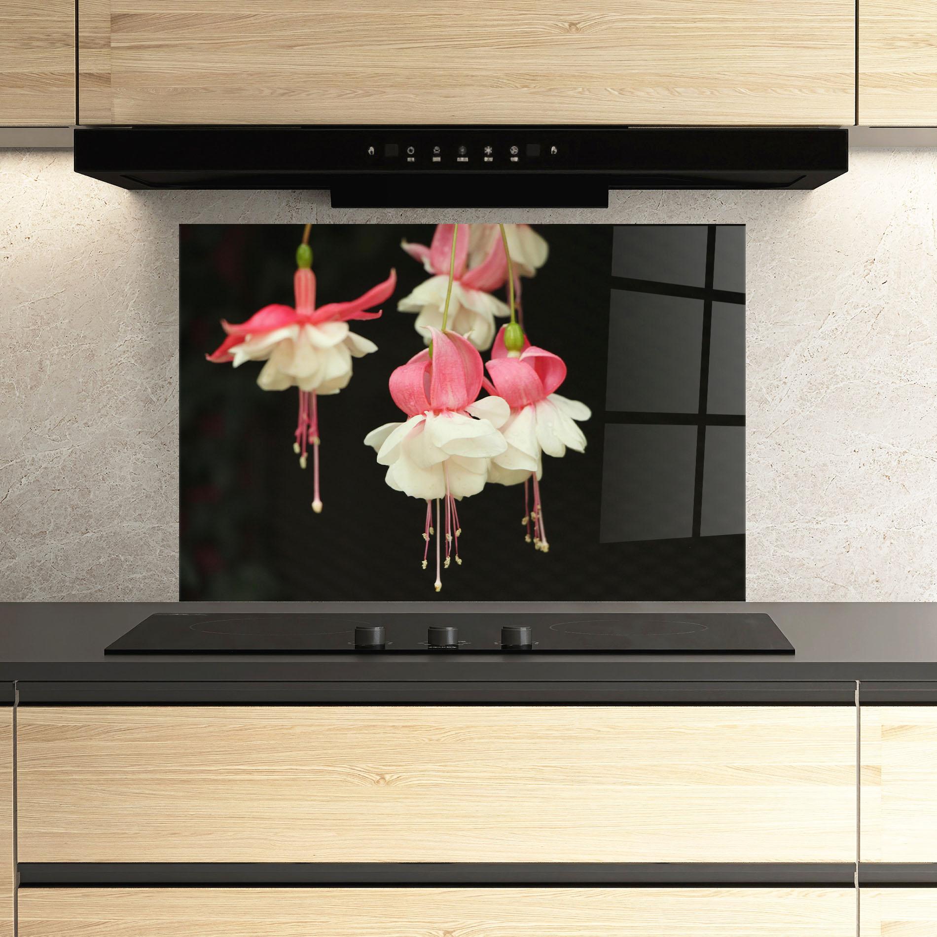 Konyhai üveg hátfal Amazing Exotic Plant mockup 3