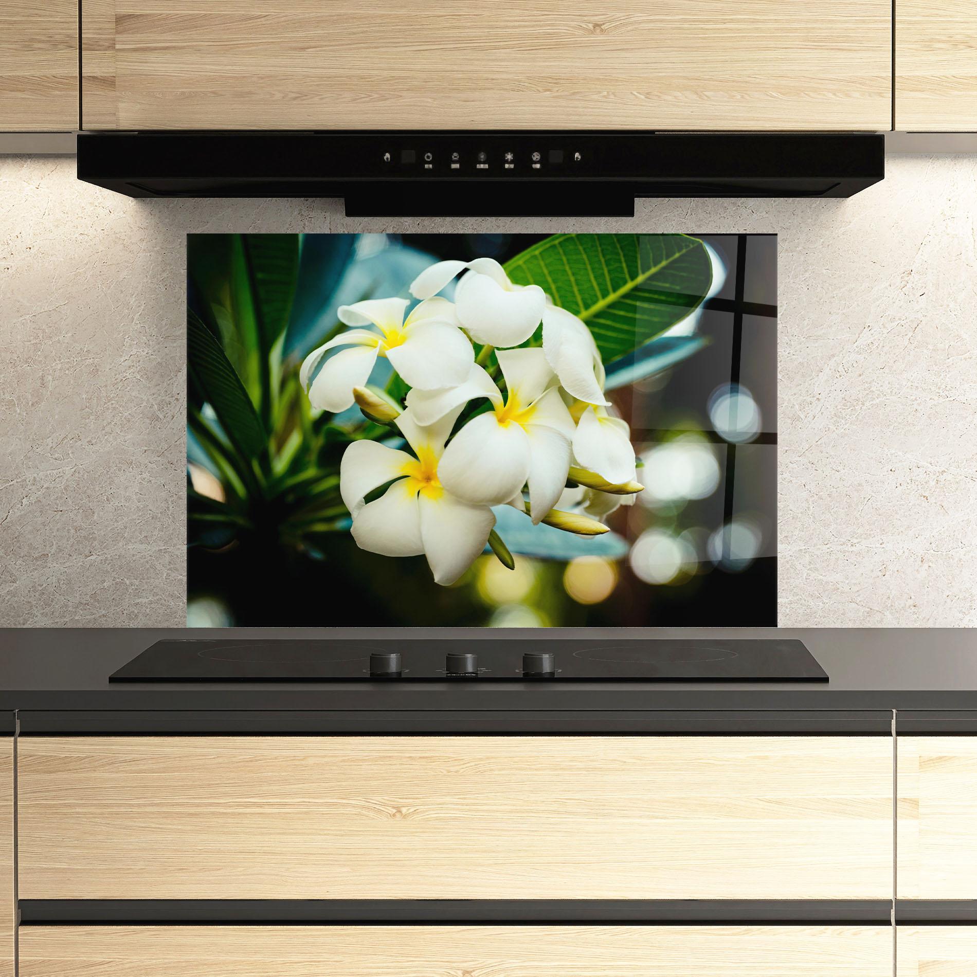 Konyhai üveg hátfal Beautiful White Exotic mockup 3