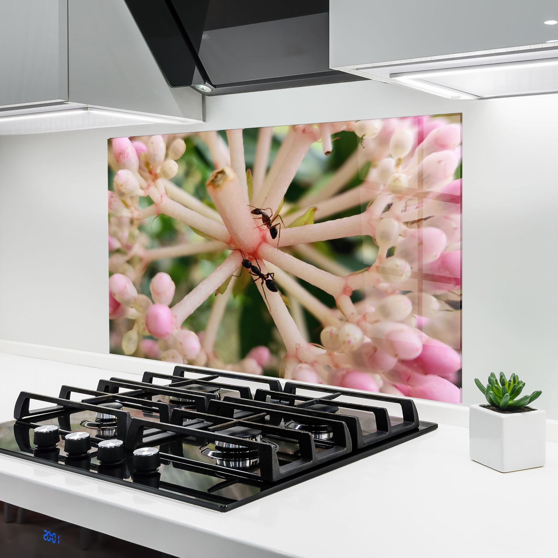 Konyhai üveg hátfal Pink Exotic Flower mockup 6