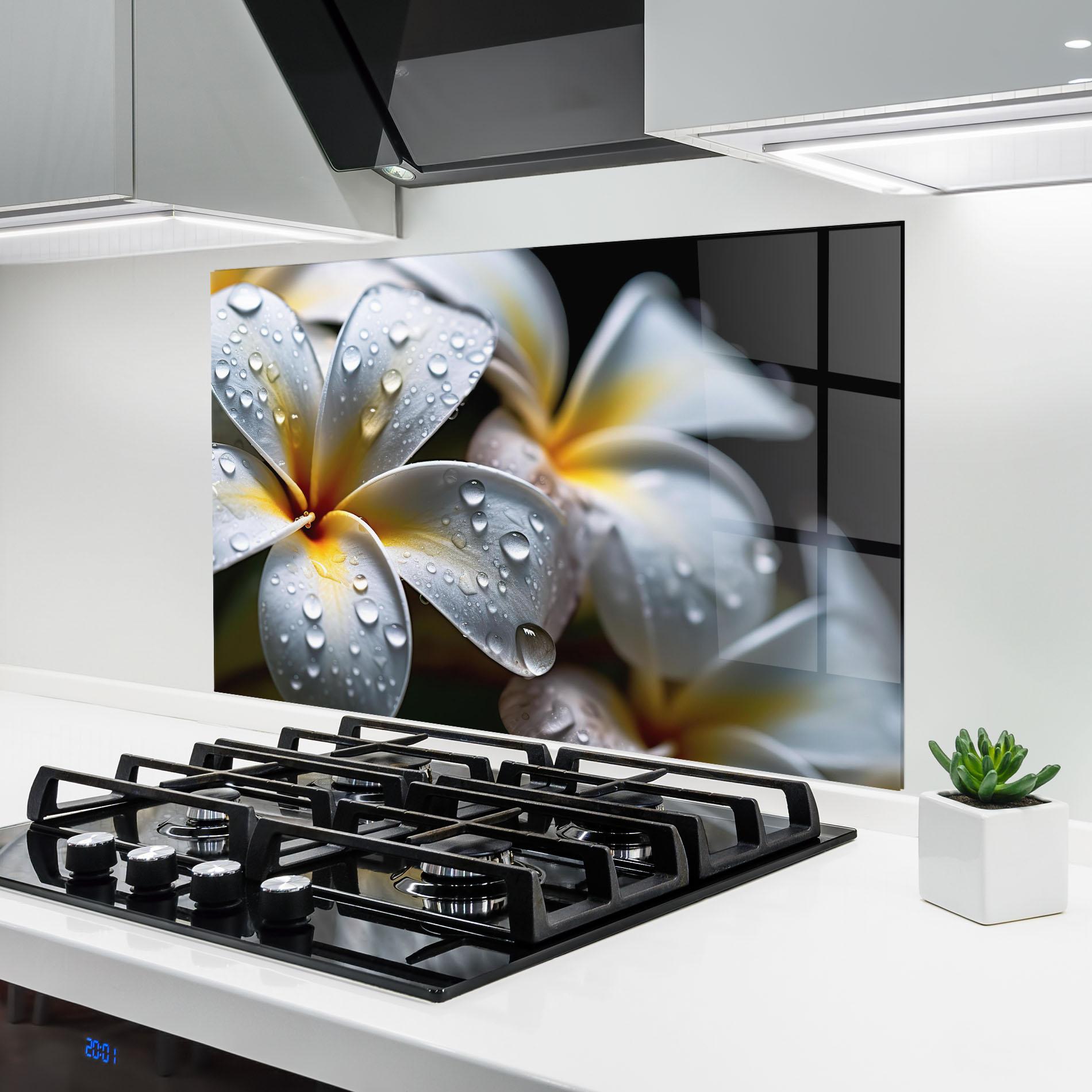 Konyhai üveg hátfal Rainy White Exotic mockup 6