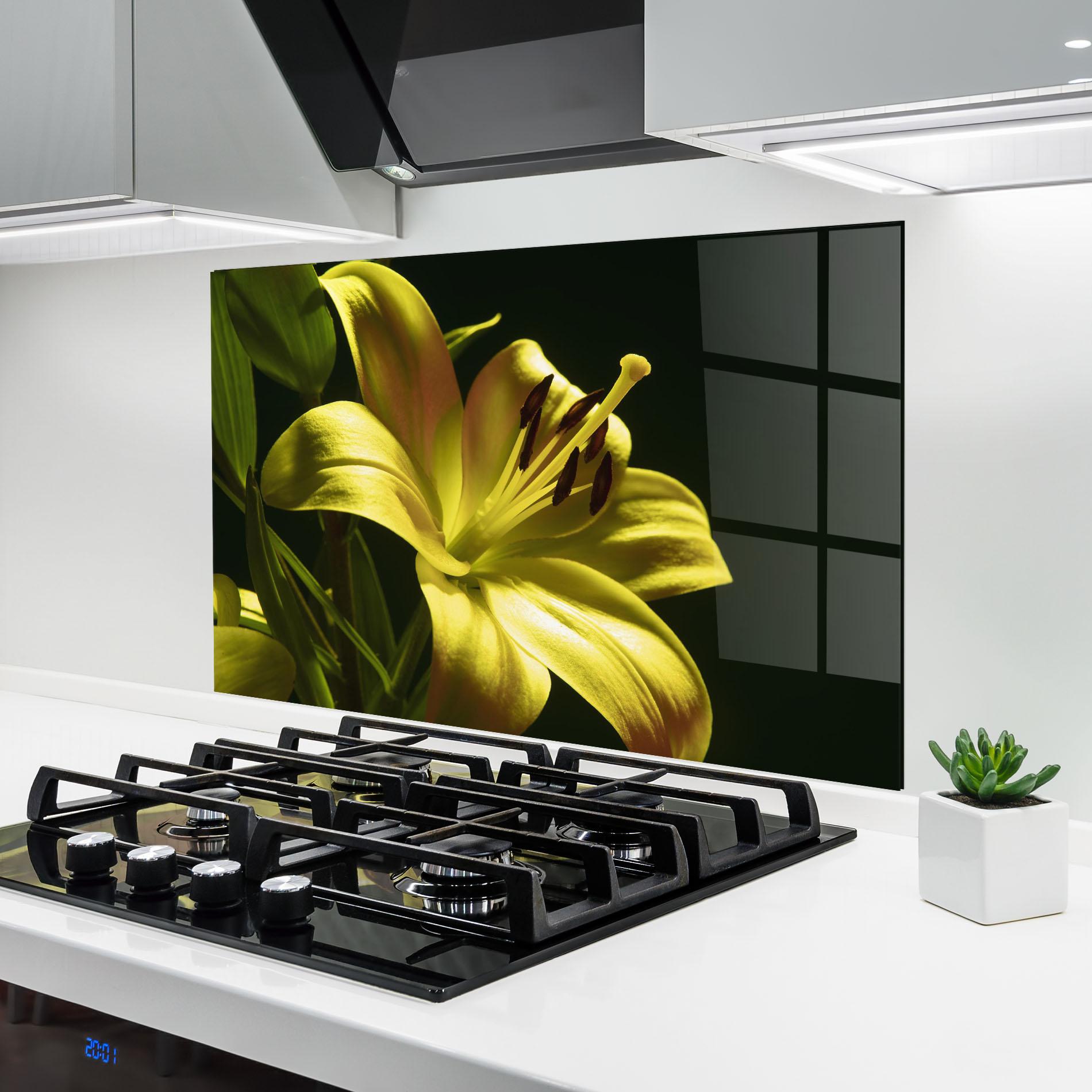 Konyhai üveg hátfal Yellow Gold Exotic mockup 6