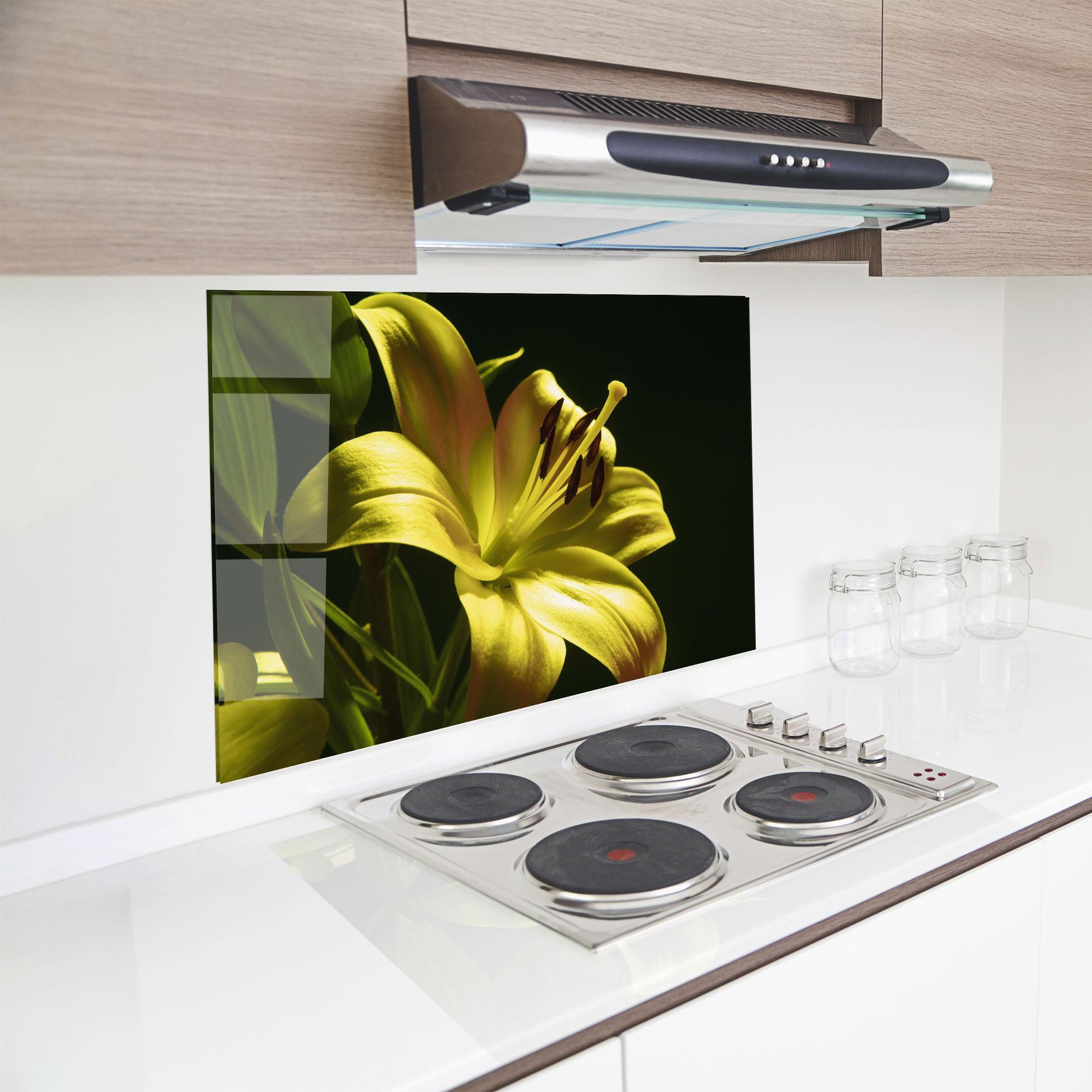 Konyhai üveg hátfal Yellow Gold Exotic mockup 8