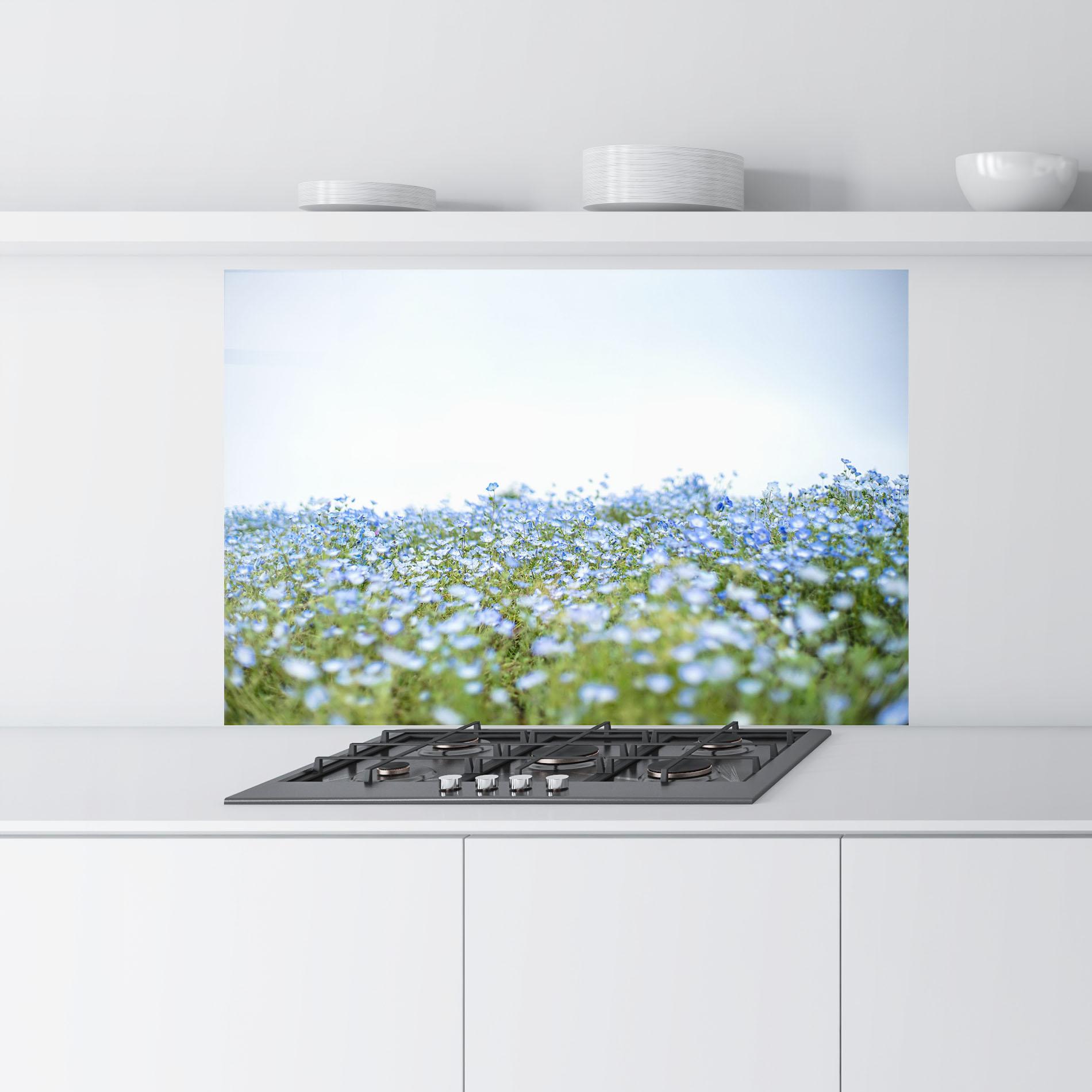 Konyhai üveg hátfal Blue Wild Flowers mockup 9