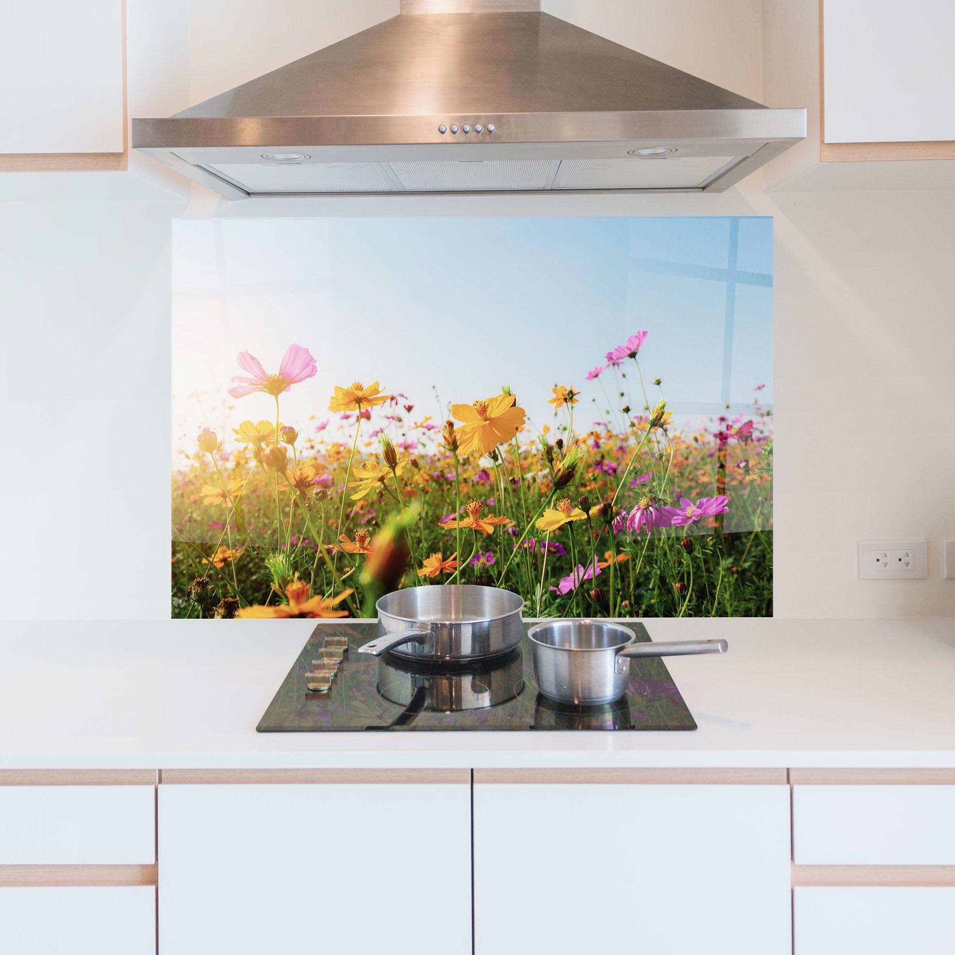 Konyhai üveg hátfal Cosmos Field Sunset mockup 5