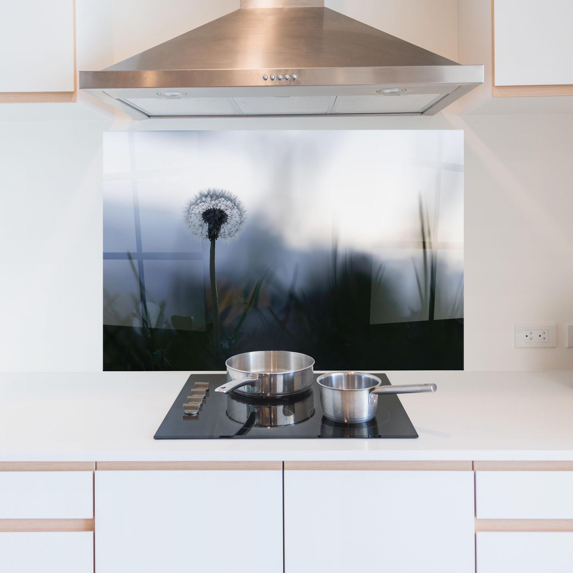 Konyhai üveg hátfal Dandelion Wild View mockup 5