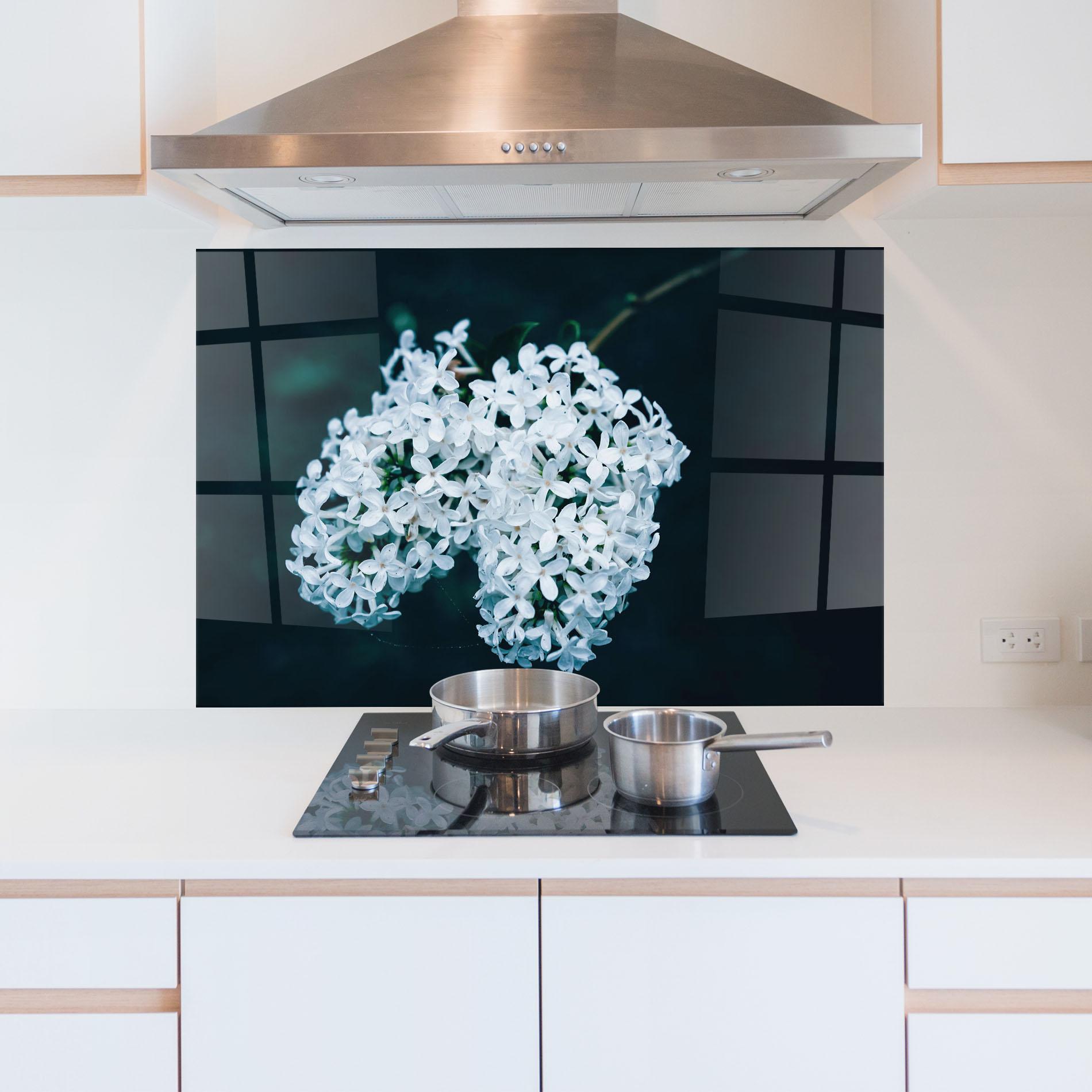 Konyhai üveg hátfal Green Light Flower mockup 5