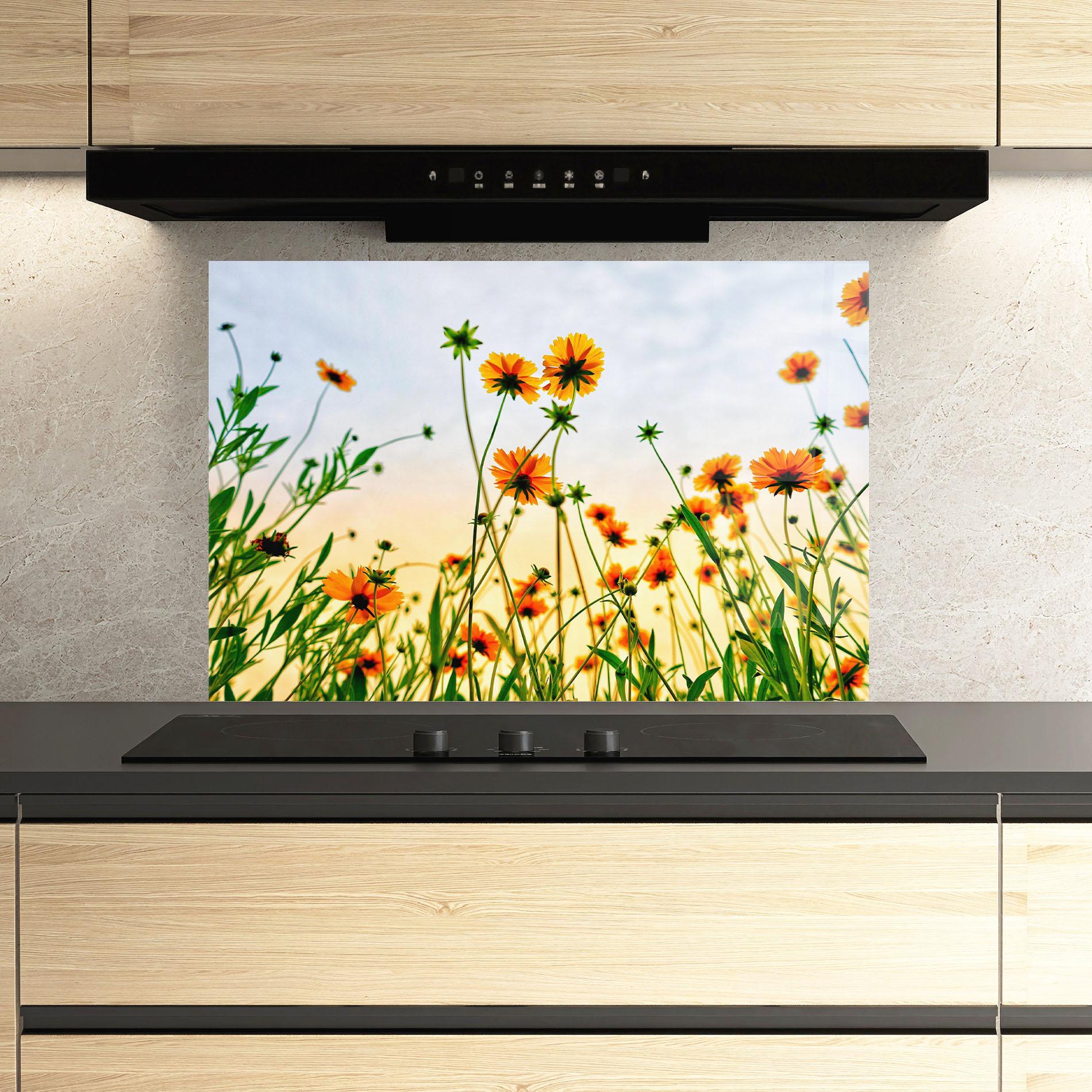 Konyhai üveg hátfal Orange Wild Flowers mockup 3