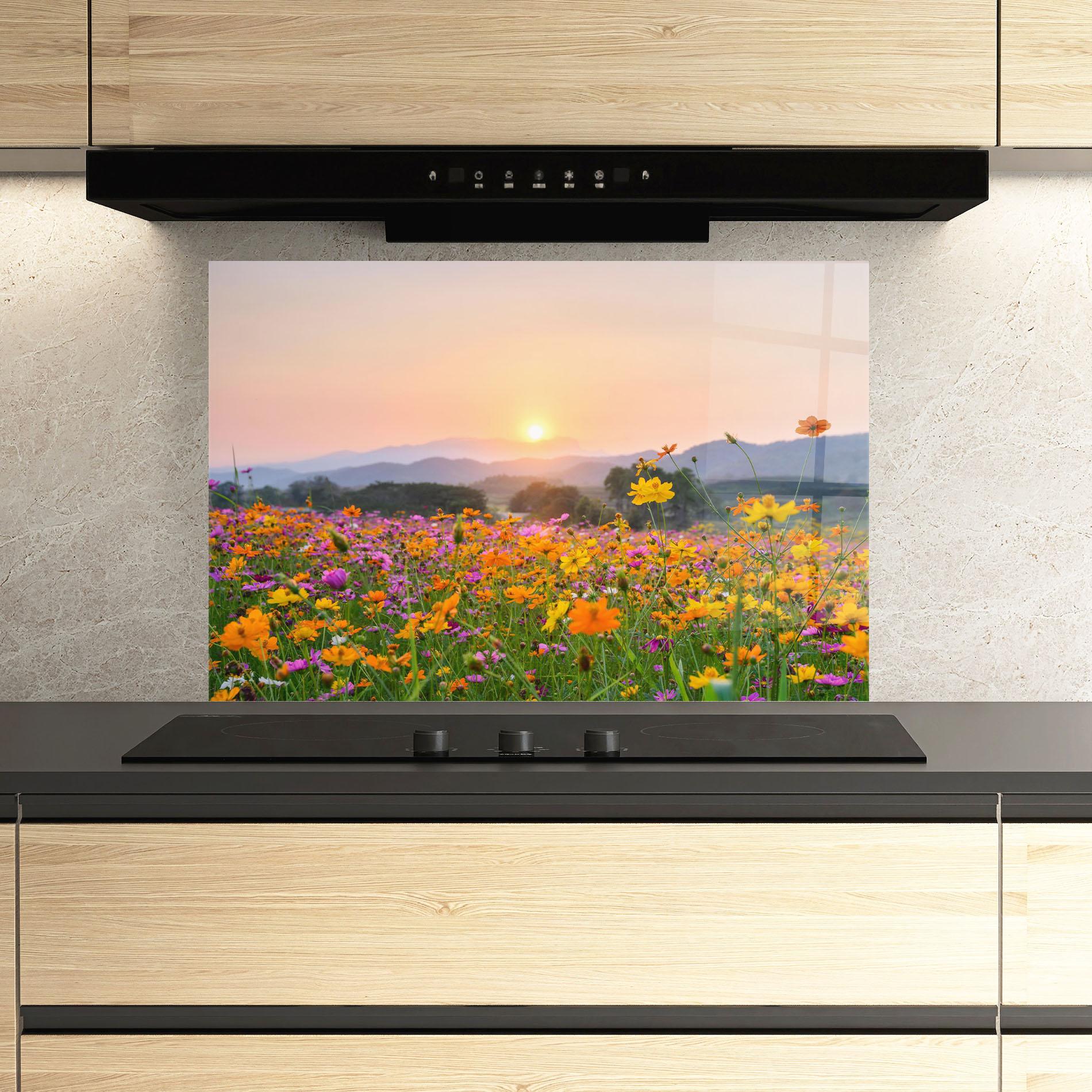 Konyhai üveg hátfal Sunset Mountain Flowerf mockup 3