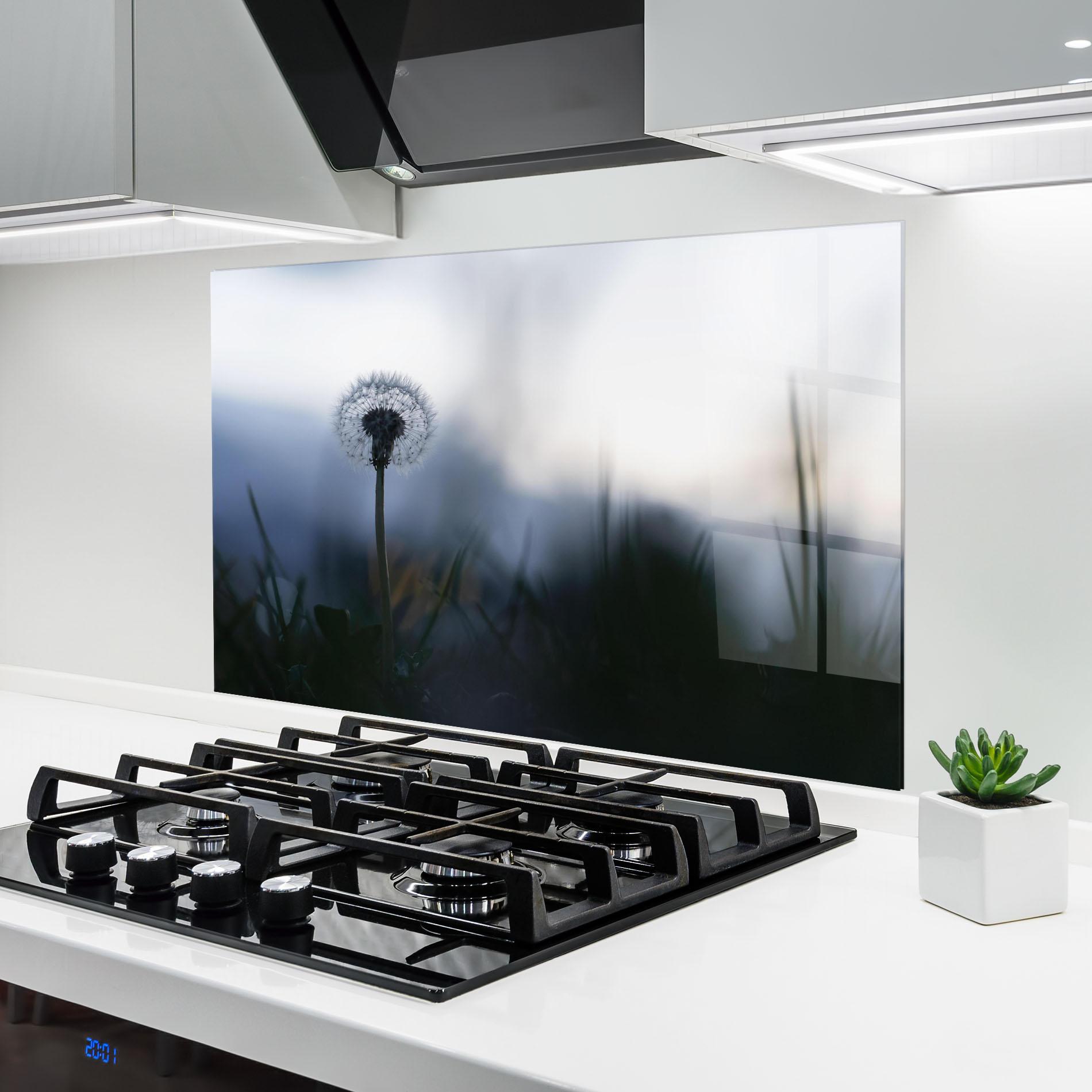 Konyhai üveg hátfal Dandelion Wild View mockup 6