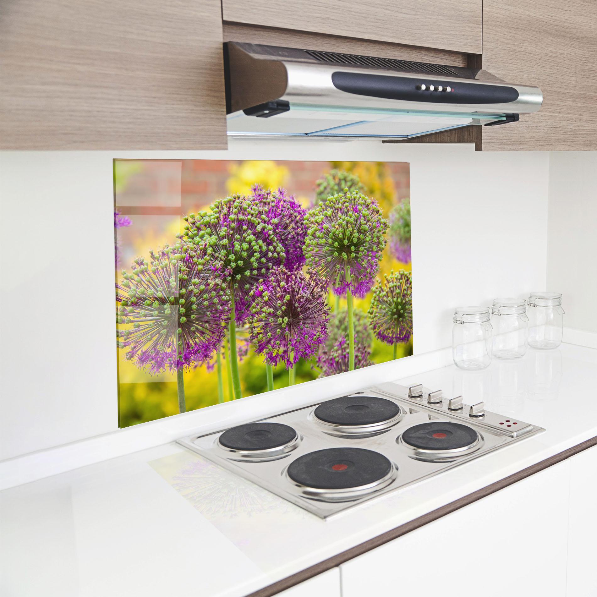 Konyhai üveg hátfal Green Purple Garden mockup 8