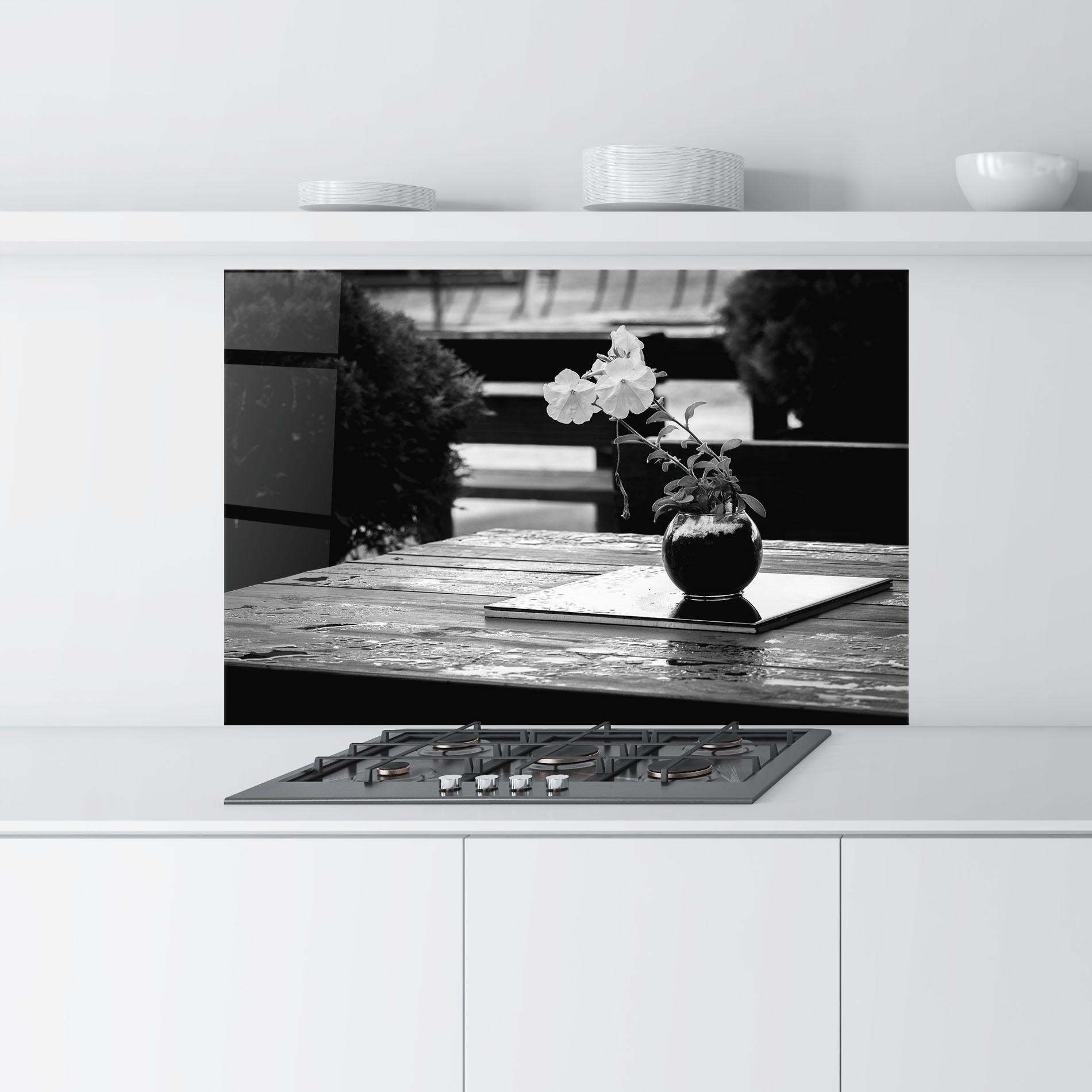 Konyhai üveg hátfal Black Vase View mockup 9