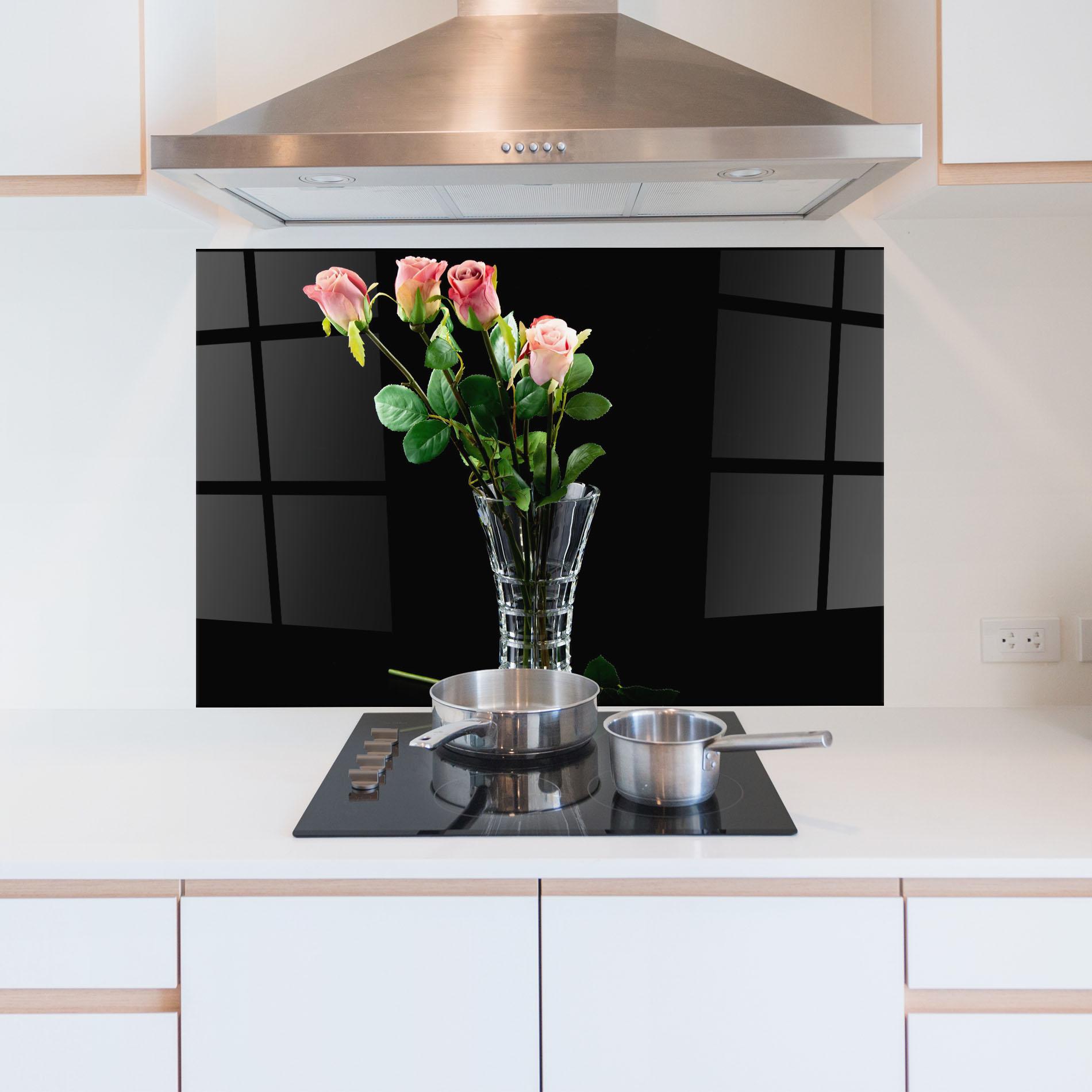 Konyhai üveg hátfal Rose Vase Black mockup 5