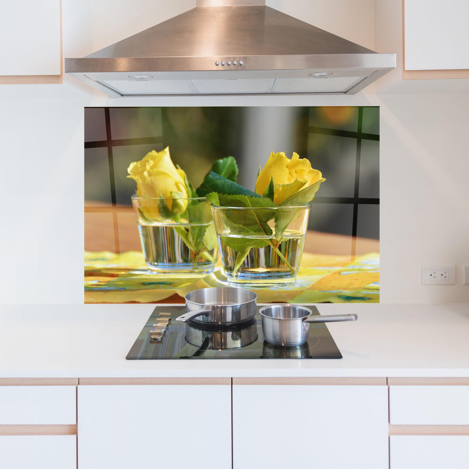 Konyhai üveg hátfal Rose Yellow Vase mockup 5