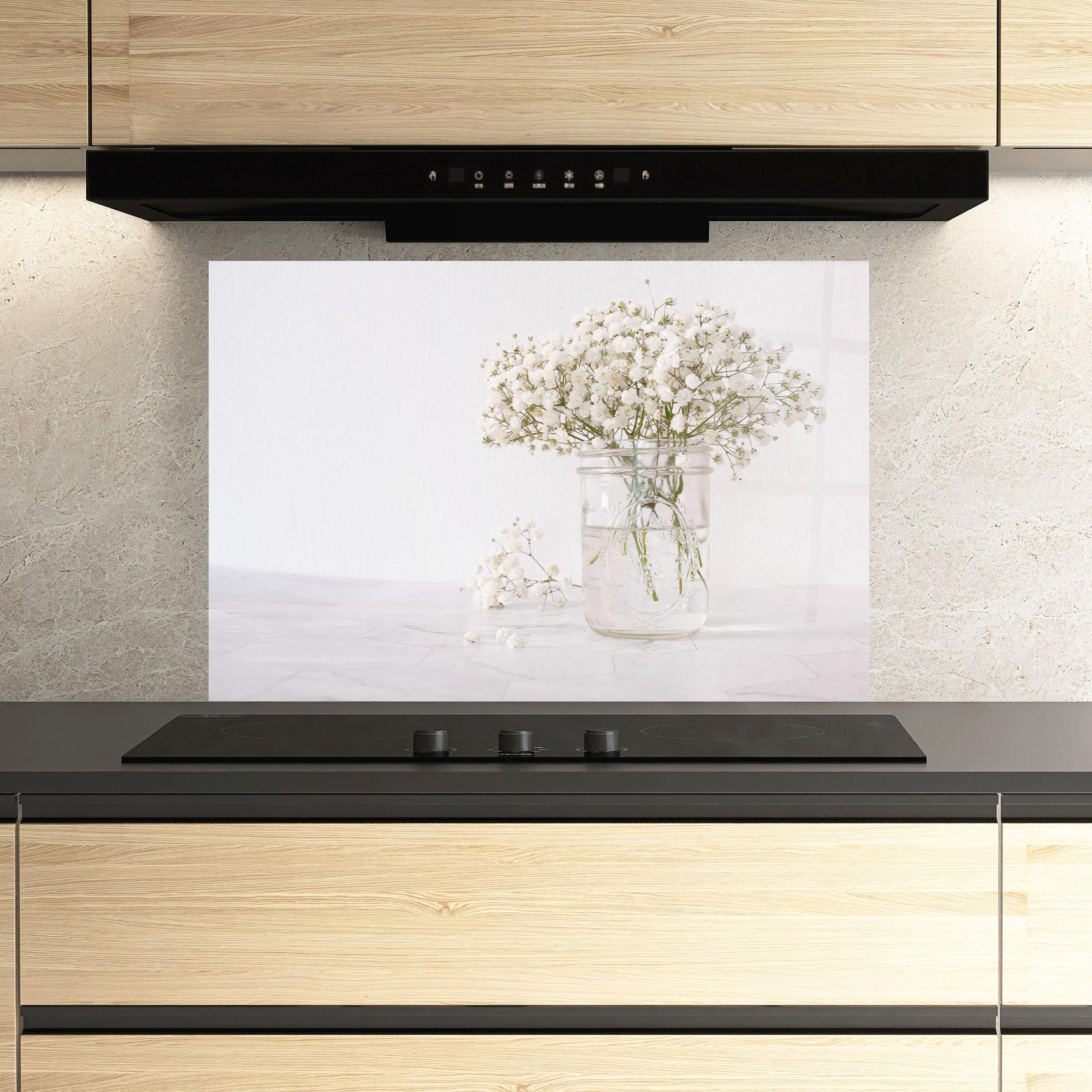 Konyhai üveg hátfal White Tiny Flower Vase mockup 3