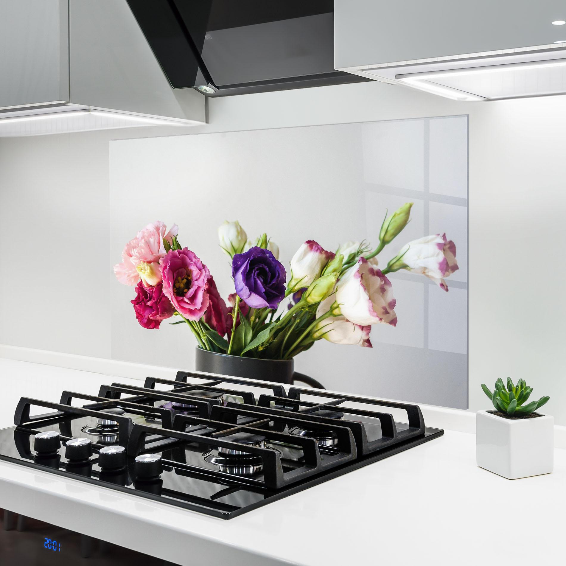 Konyhai üveg hátfal Flowers In Vase mockup 6